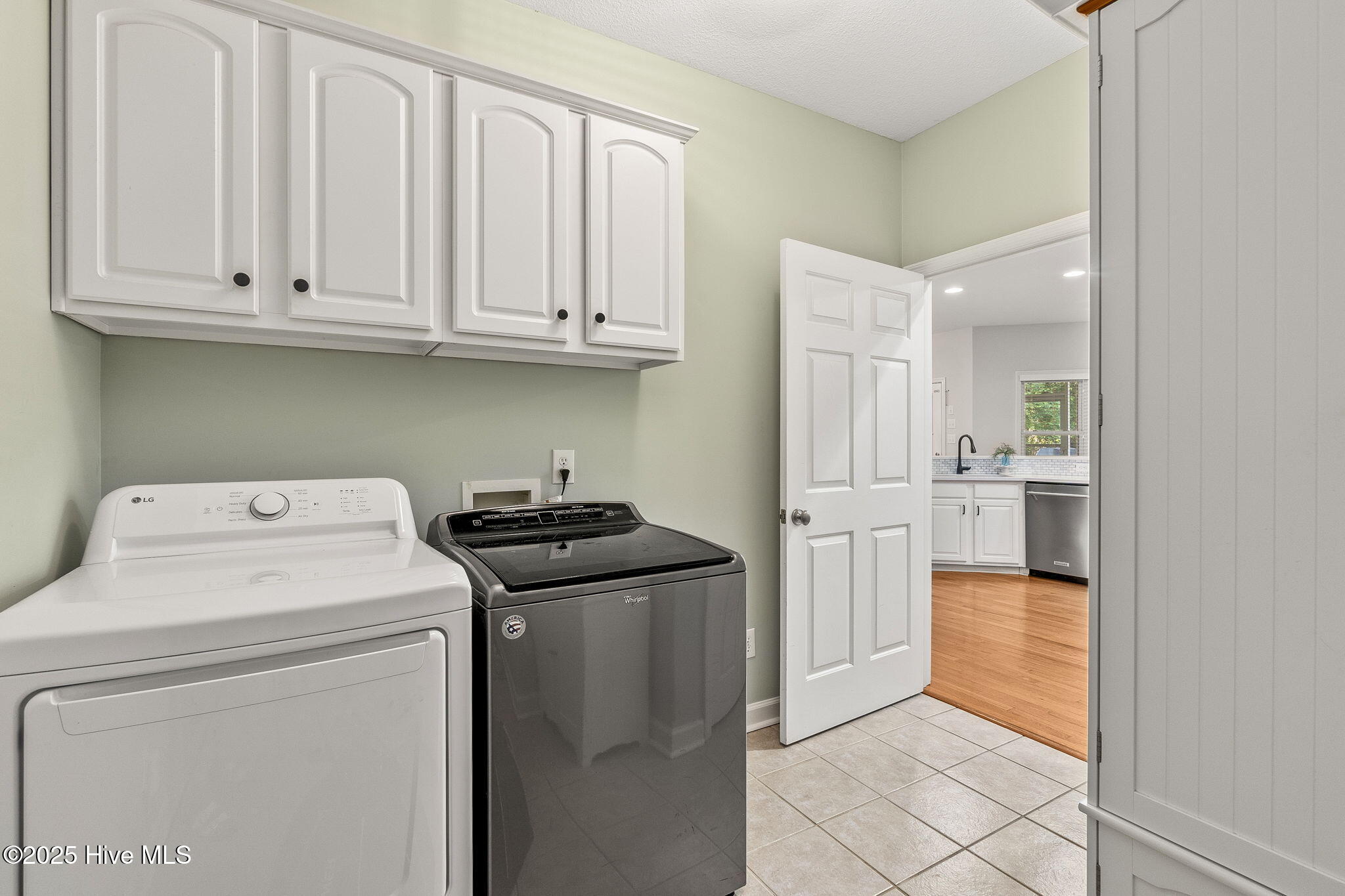 124 Sutton Drive Property Photo 32