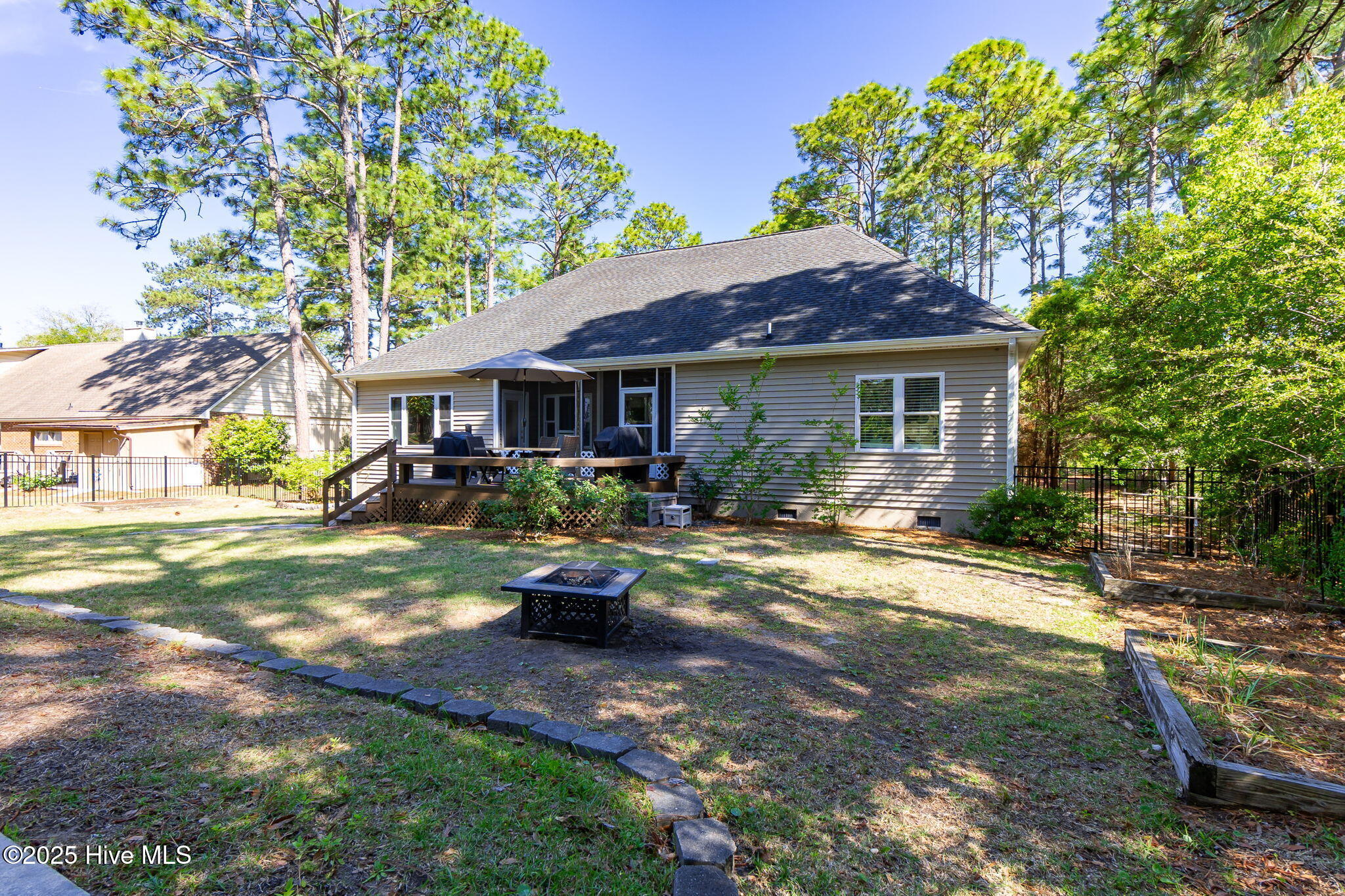 124 Sutton Drive Property Photo 43