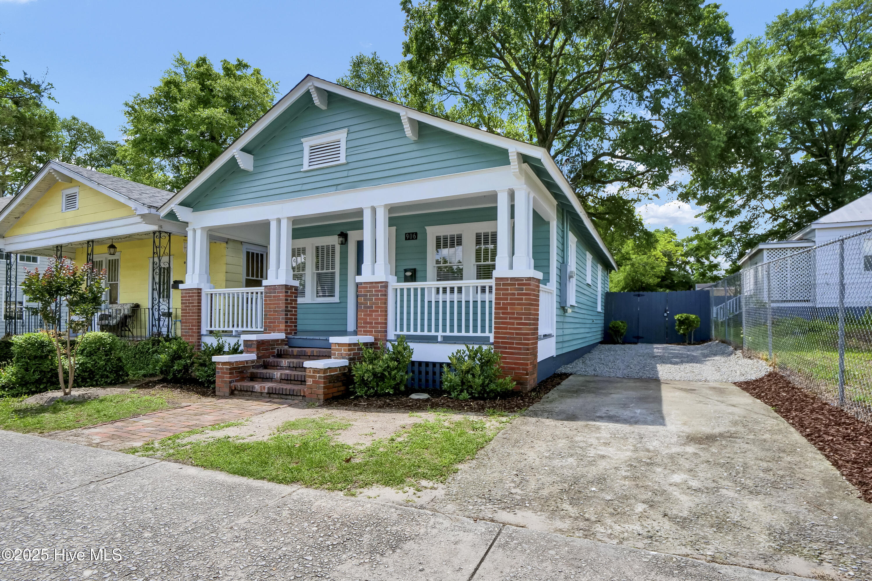 906 Rankin Street Property Photo 1