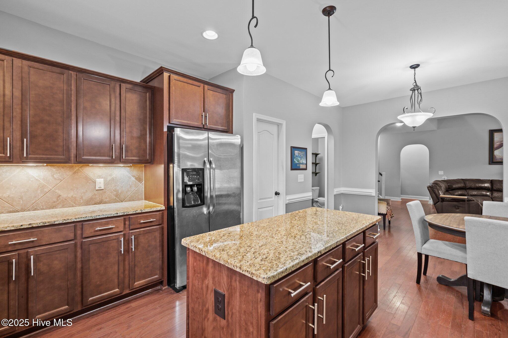113 Whisper Grove Court Property Photo 15