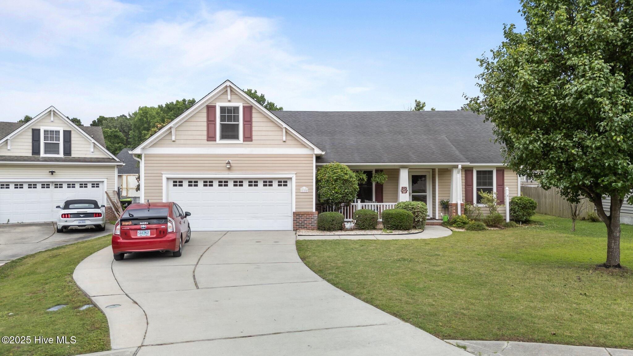 116 Sweetbriar Court Property Photo