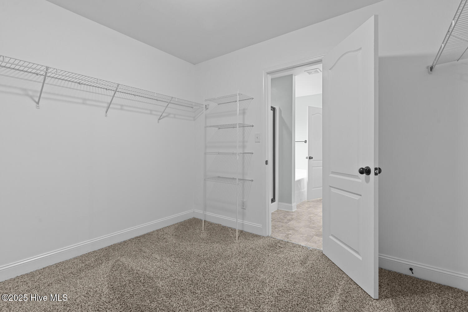 302 First Post Road Property Photo 34