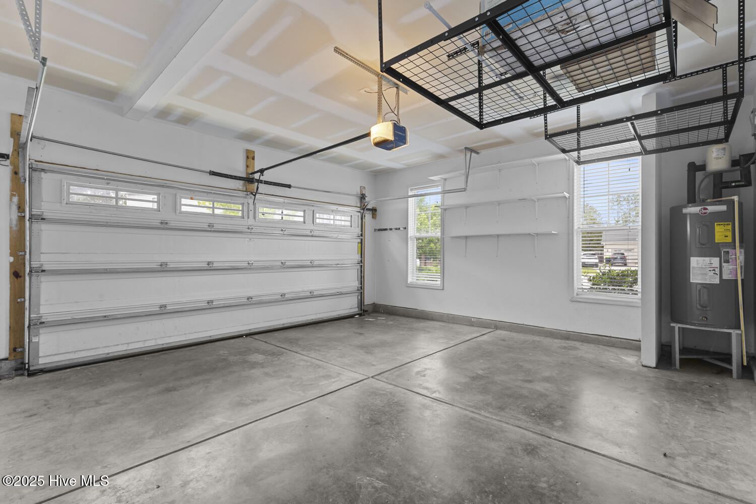 302 First Post Road Property Photo 36