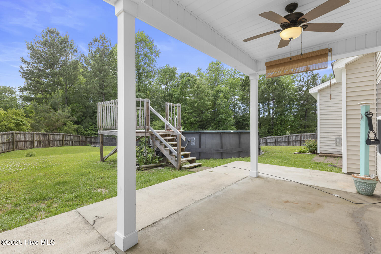 302 First Post Road Property Photo 38