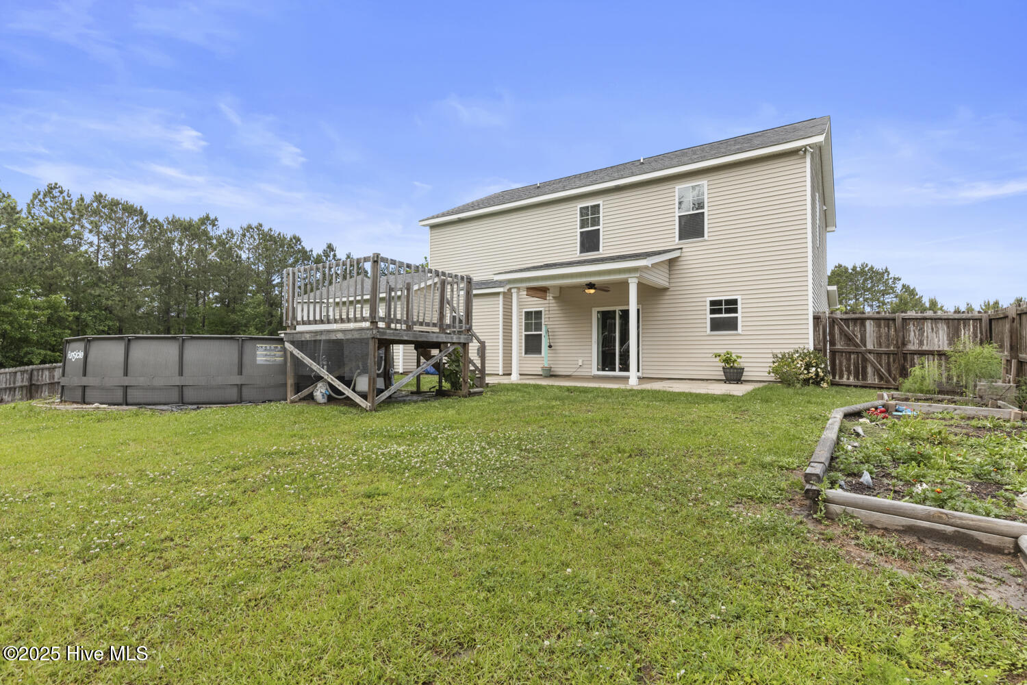 302 First Post Road Property Photo 39