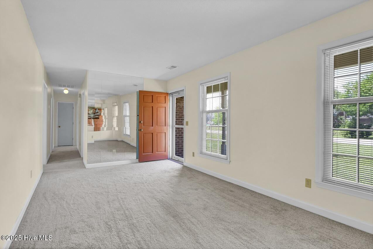 805 Hamlet Avenue Property Photo 6