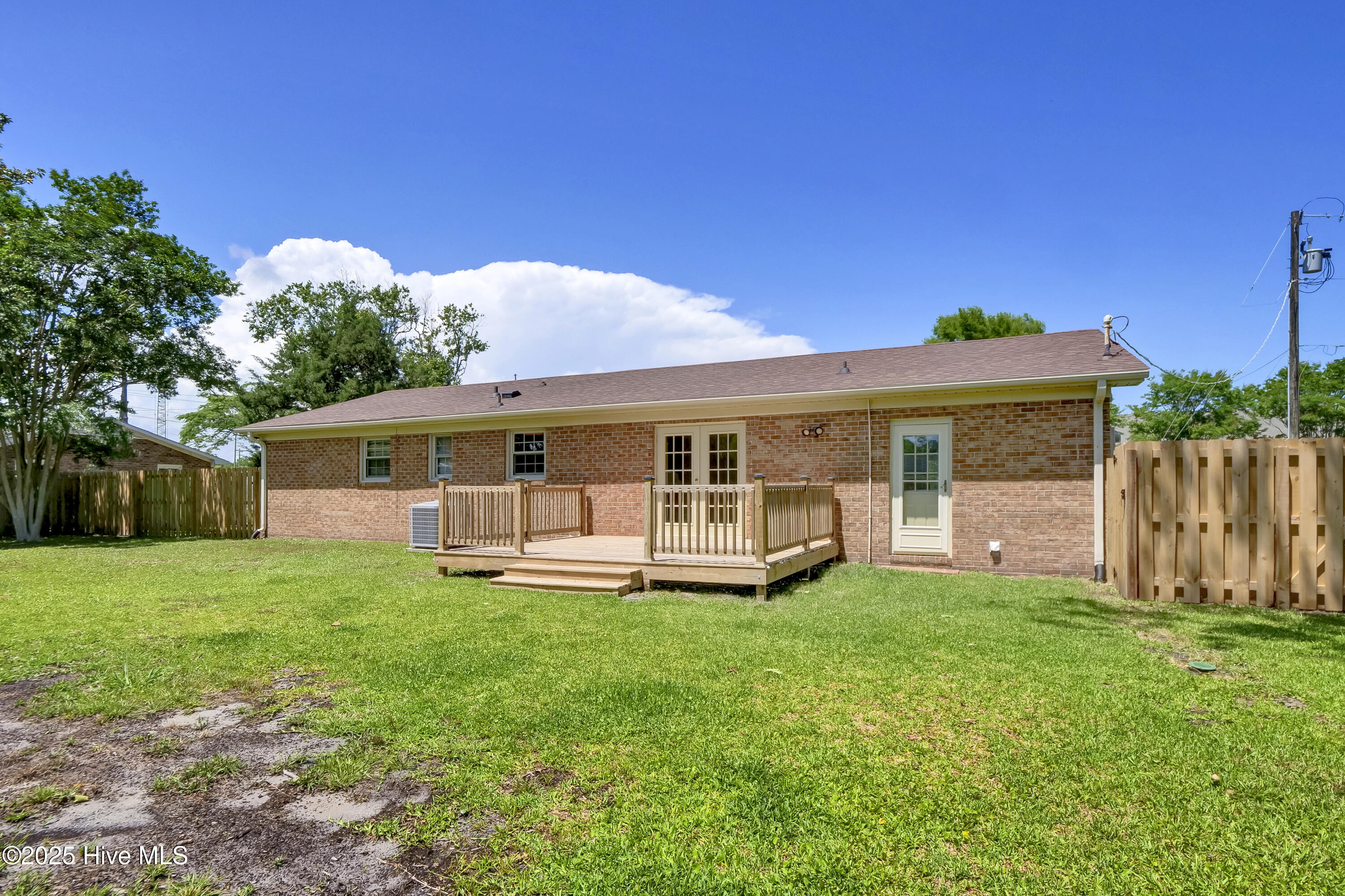 805 Hamlet Avenue Property Photo 22