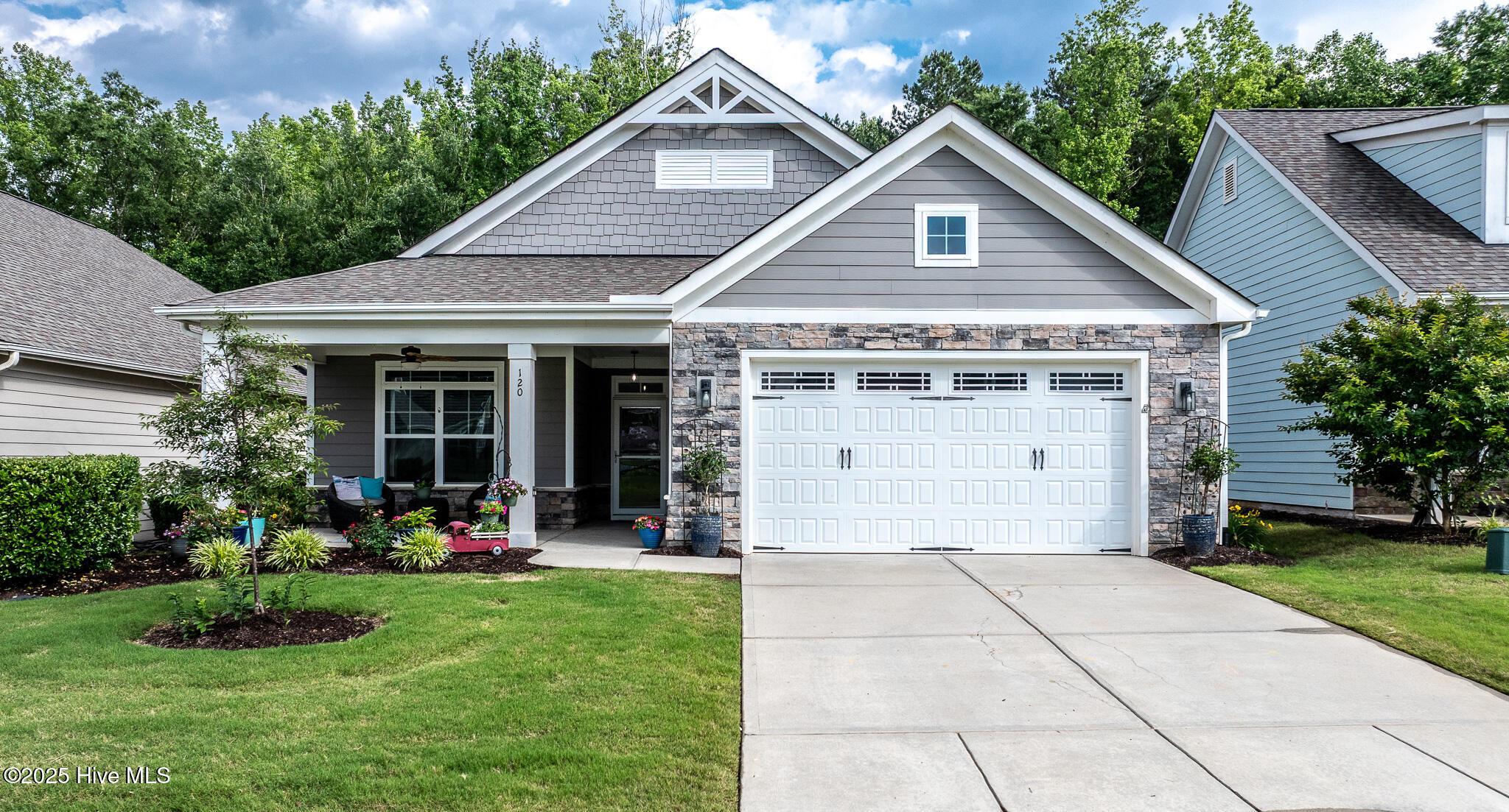 120 Bramble Lane Property Photo