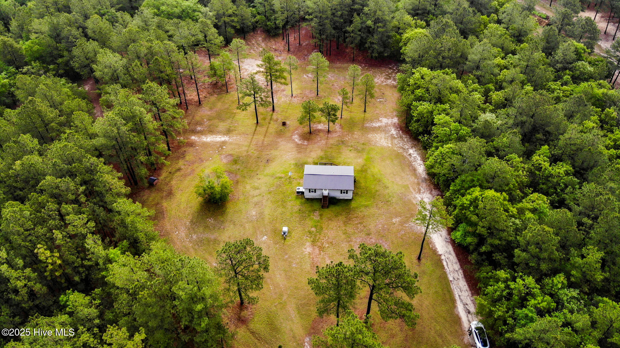 988 Nighthawk Loop Property Photo 3
