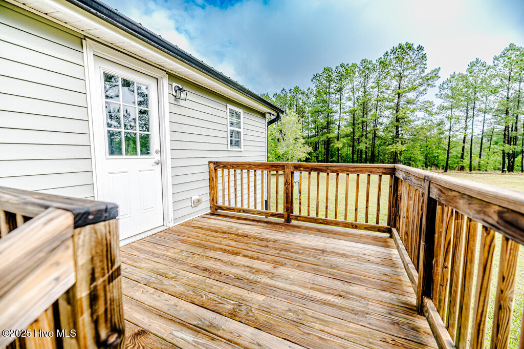 988 Nighthawk Loop Property Photo 14
