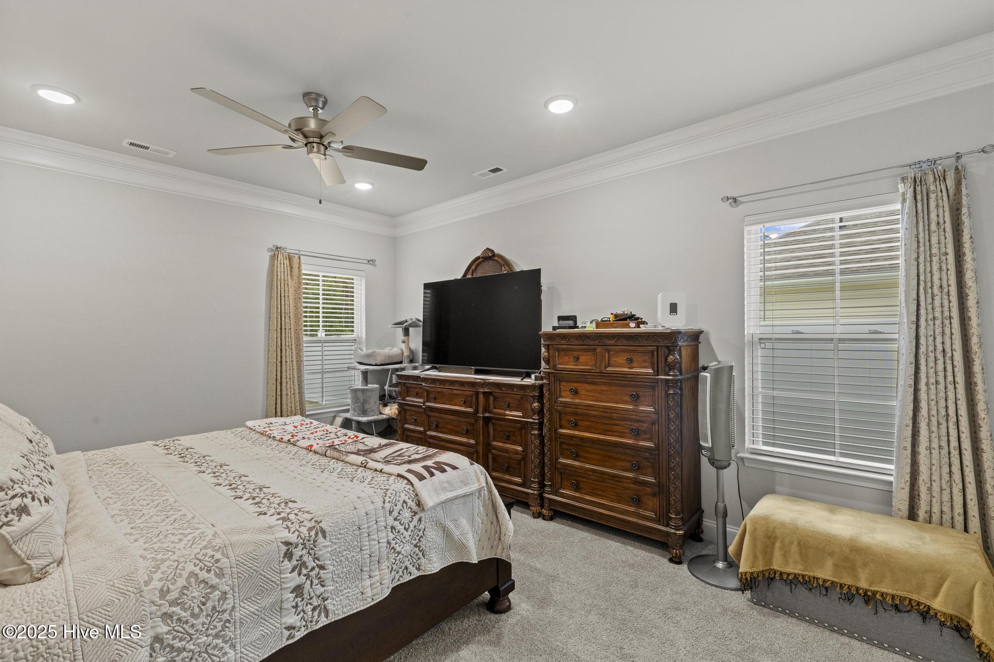 752 Greenwich Place Property Photo 25