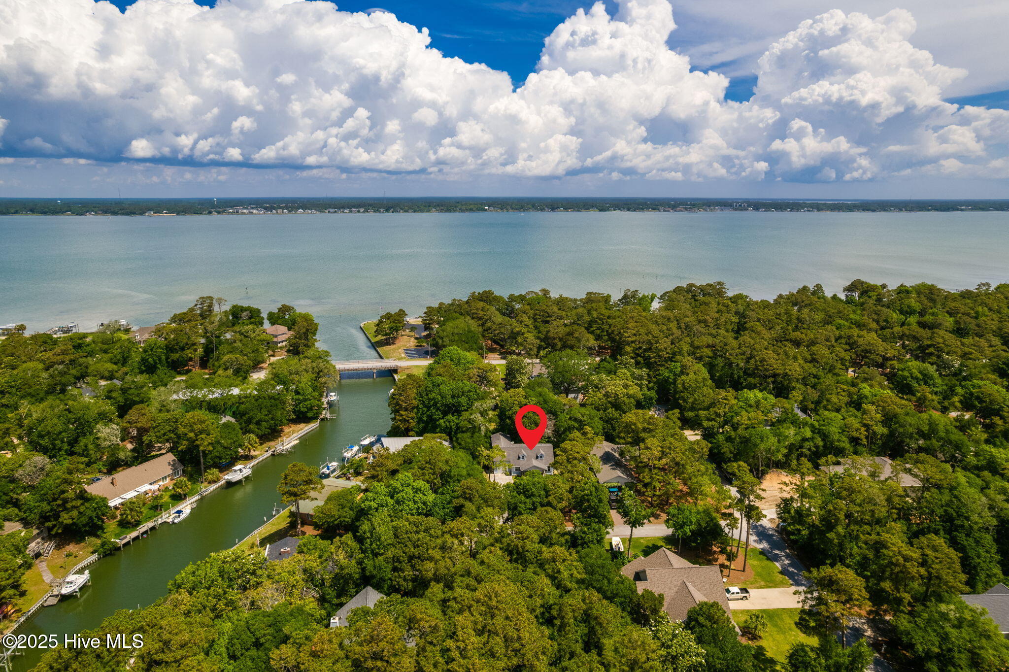 104 Elm Court Property Photo 5