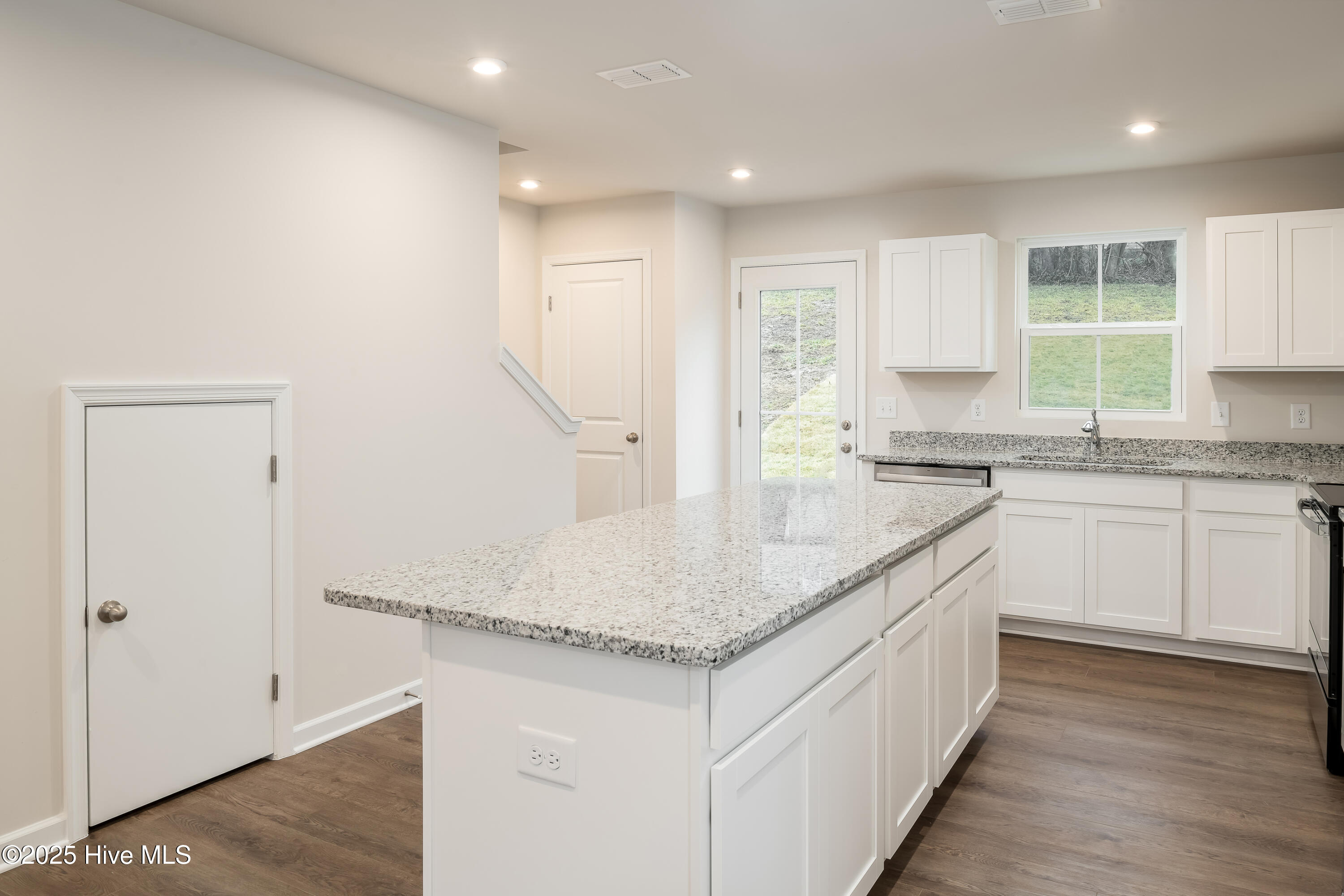 1496 Pine Log Trail Property Photo 4