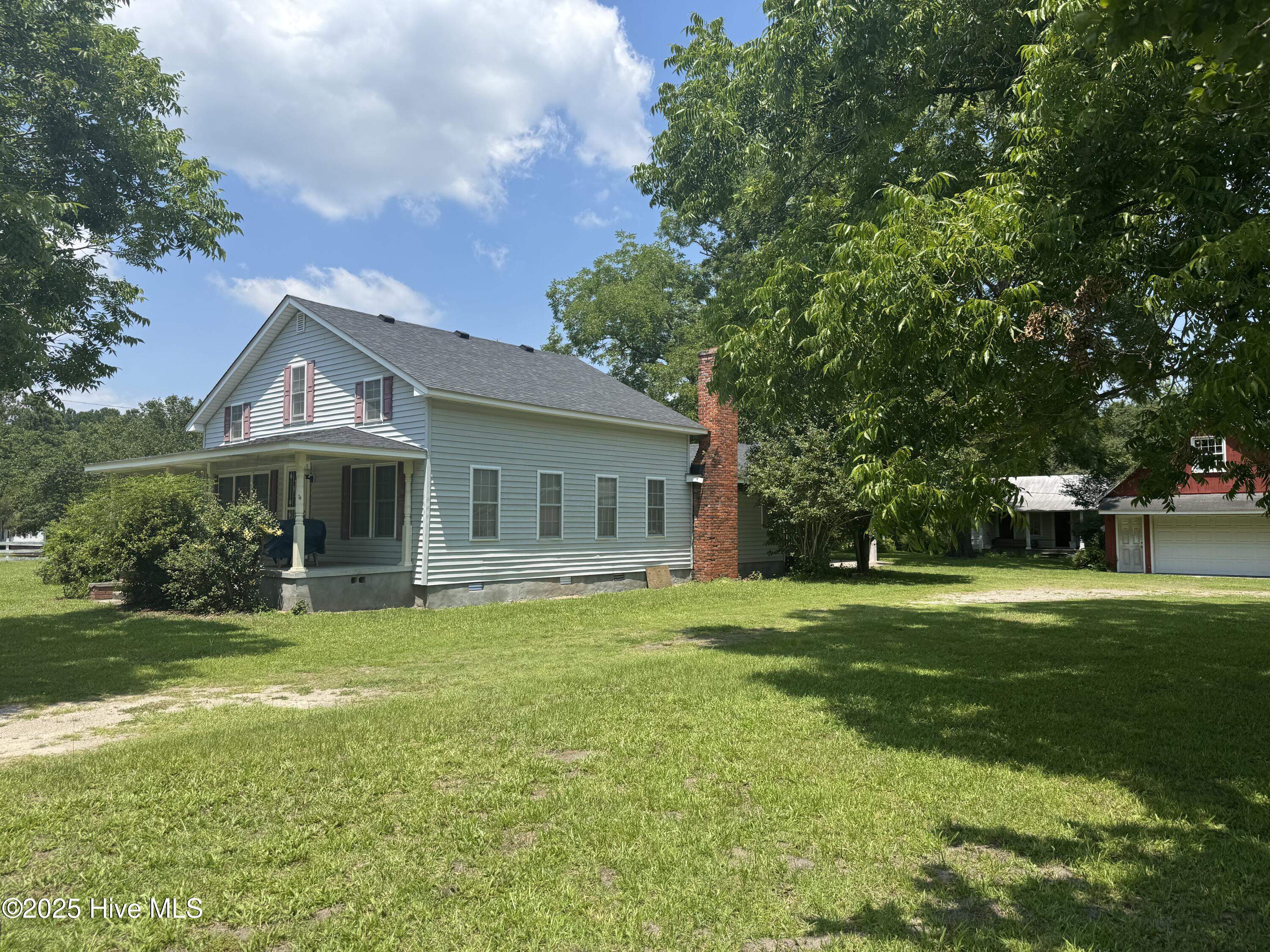 1885 Nc 306 Property Photo 1