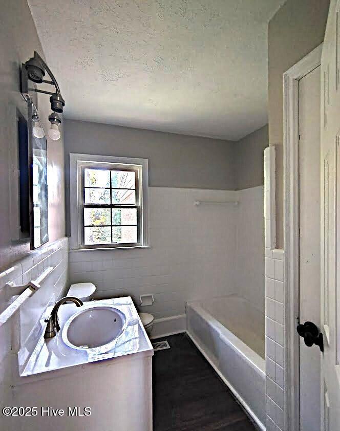 820 Franklin Street Property Photo 5