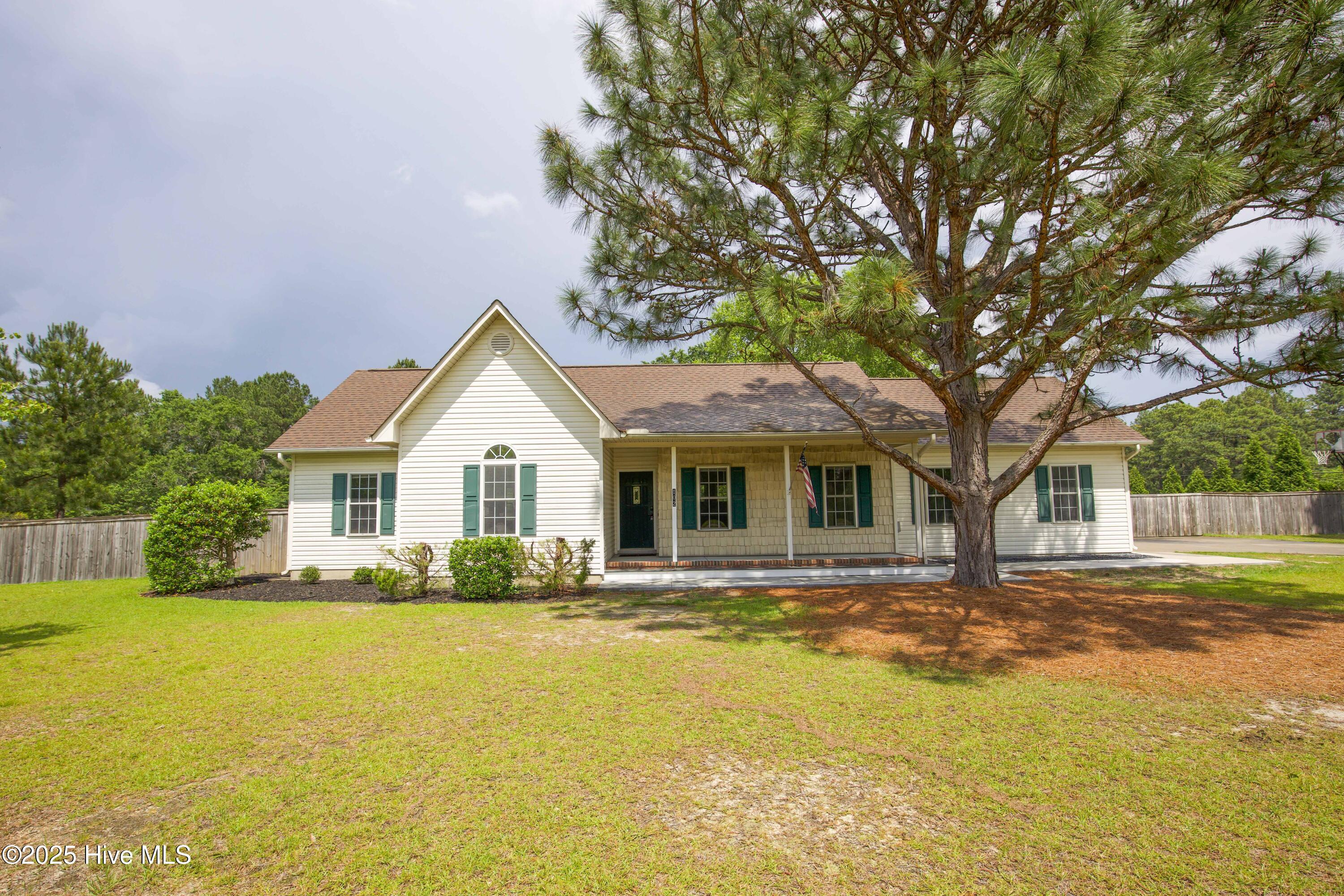 102 Willow Creek Lane Property Photo
