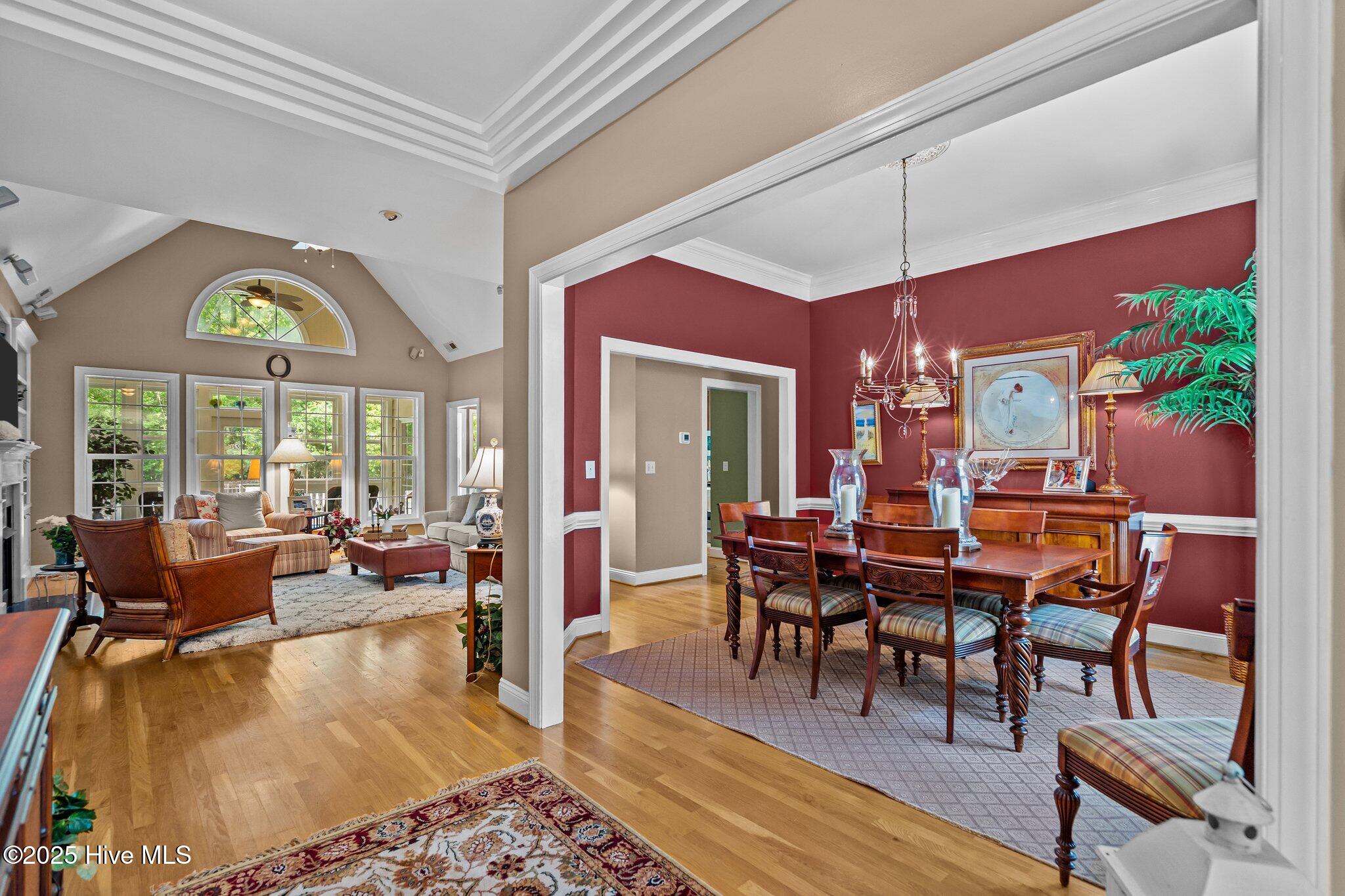 5423 Dunmore Road Property Photo 8