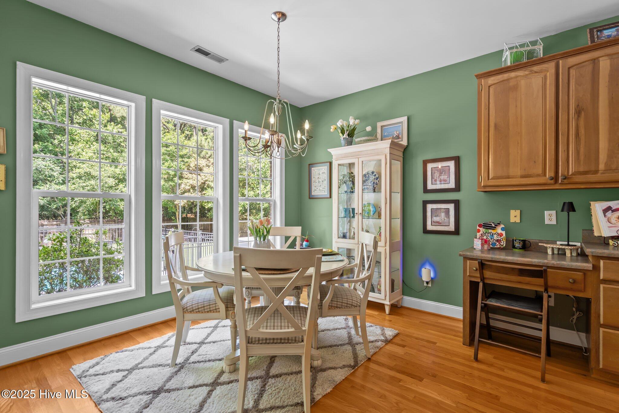 5423 Dunmore Road Property Photo 16