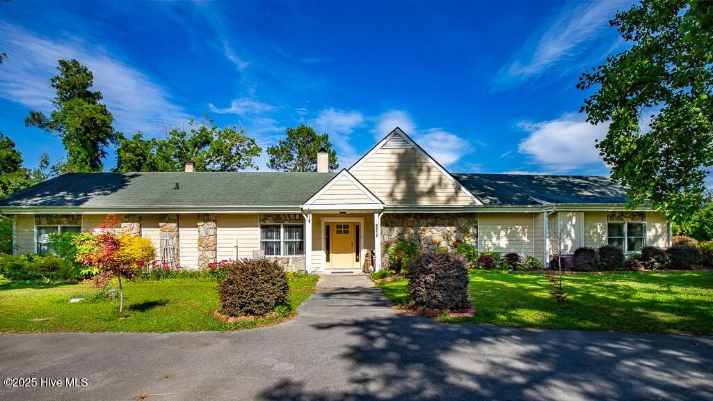 4512 Rivershore Drive Property Photo