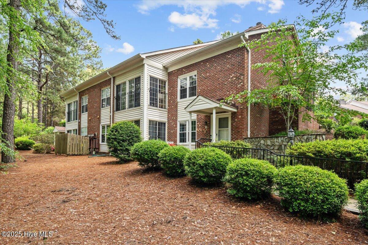 18 Pinehurst Manor Drive E Property Photo
