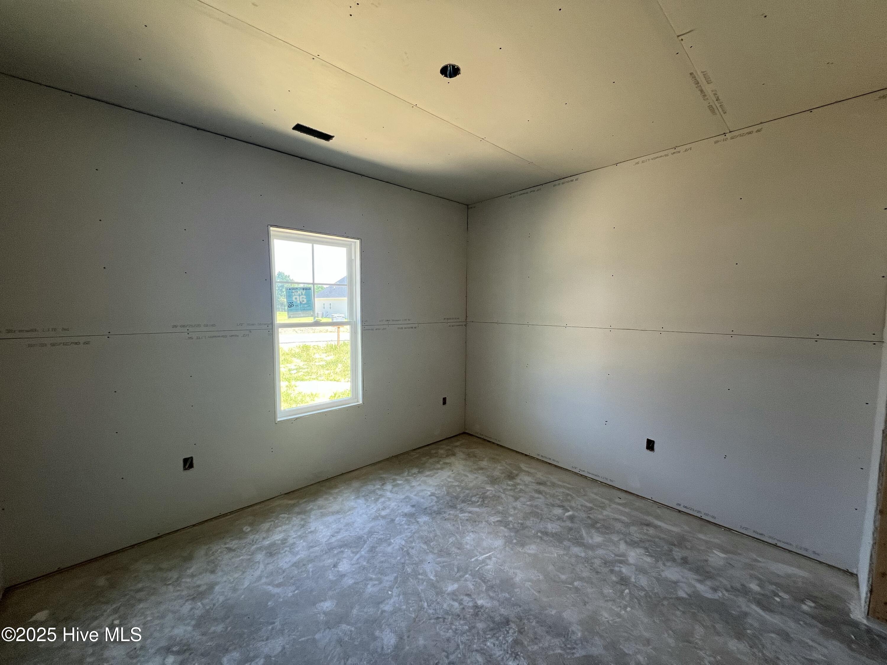 208 Creeks Edge Drive Property Photo 12