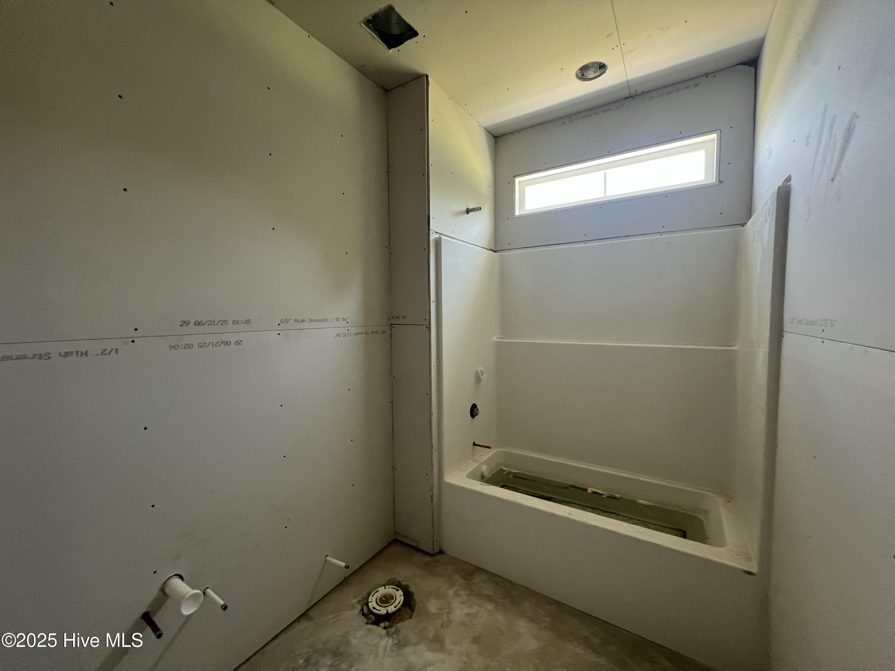 208 Creeks Edge Drive Property Photo 16