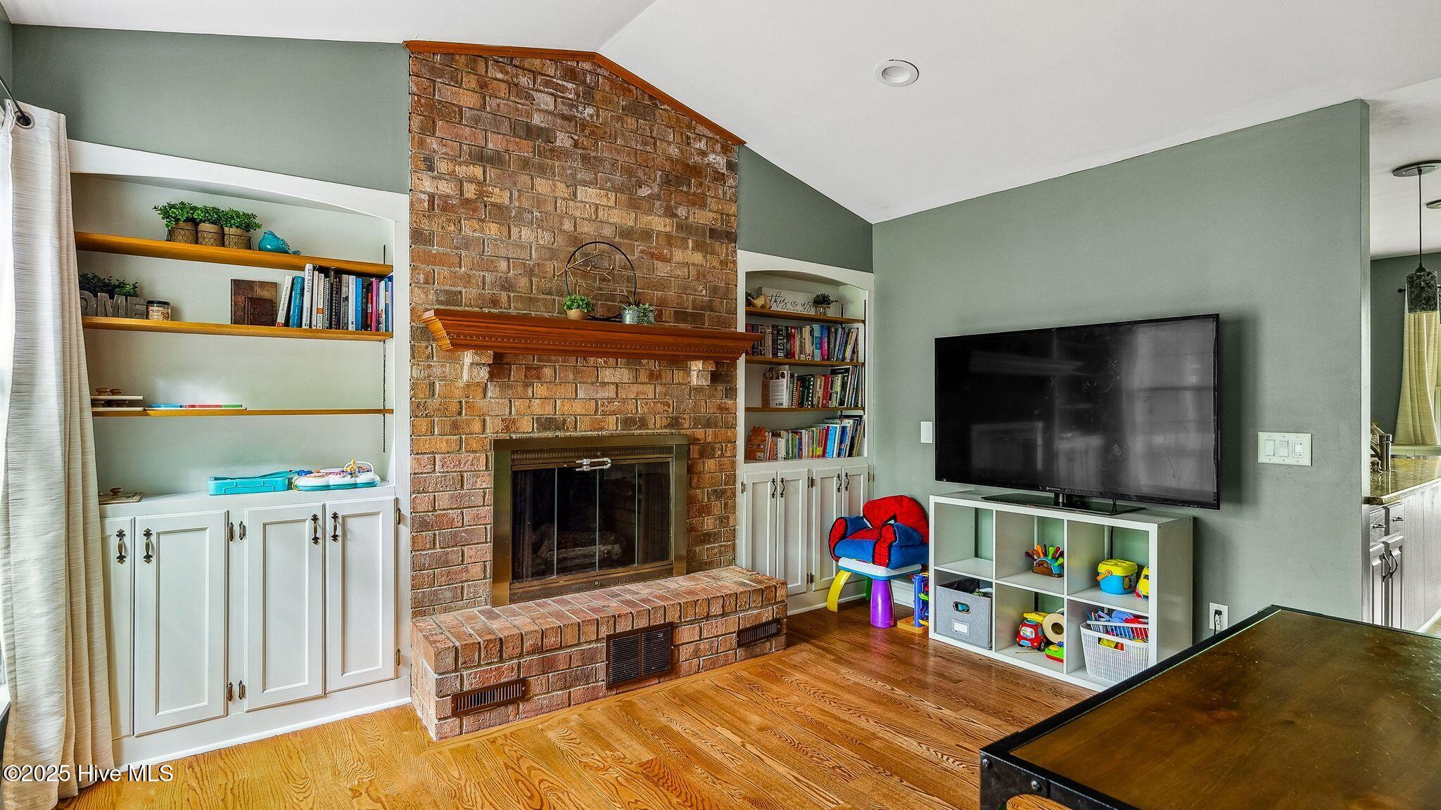 2114 Traceway Property Photo 11