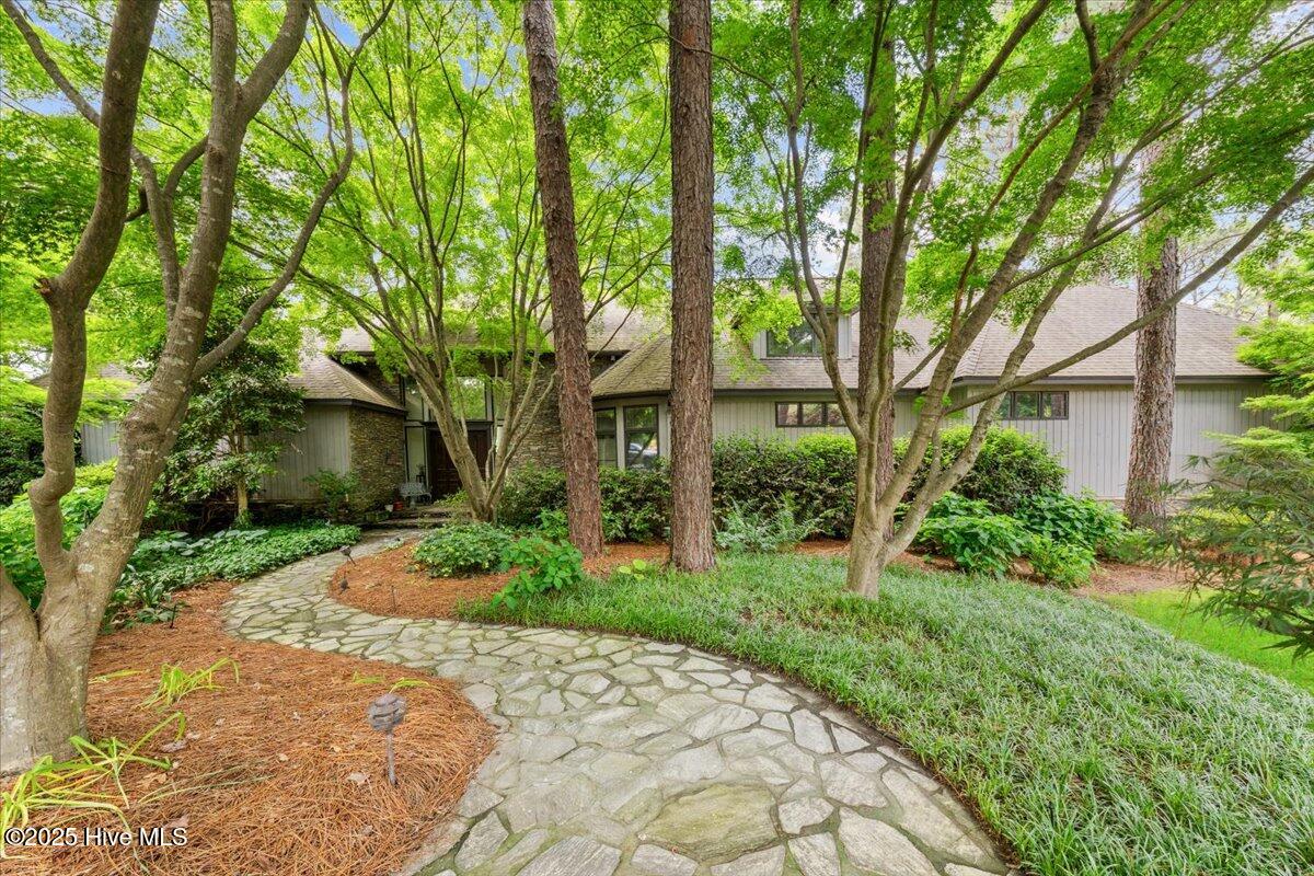 10 Brookline Drive Property Photo