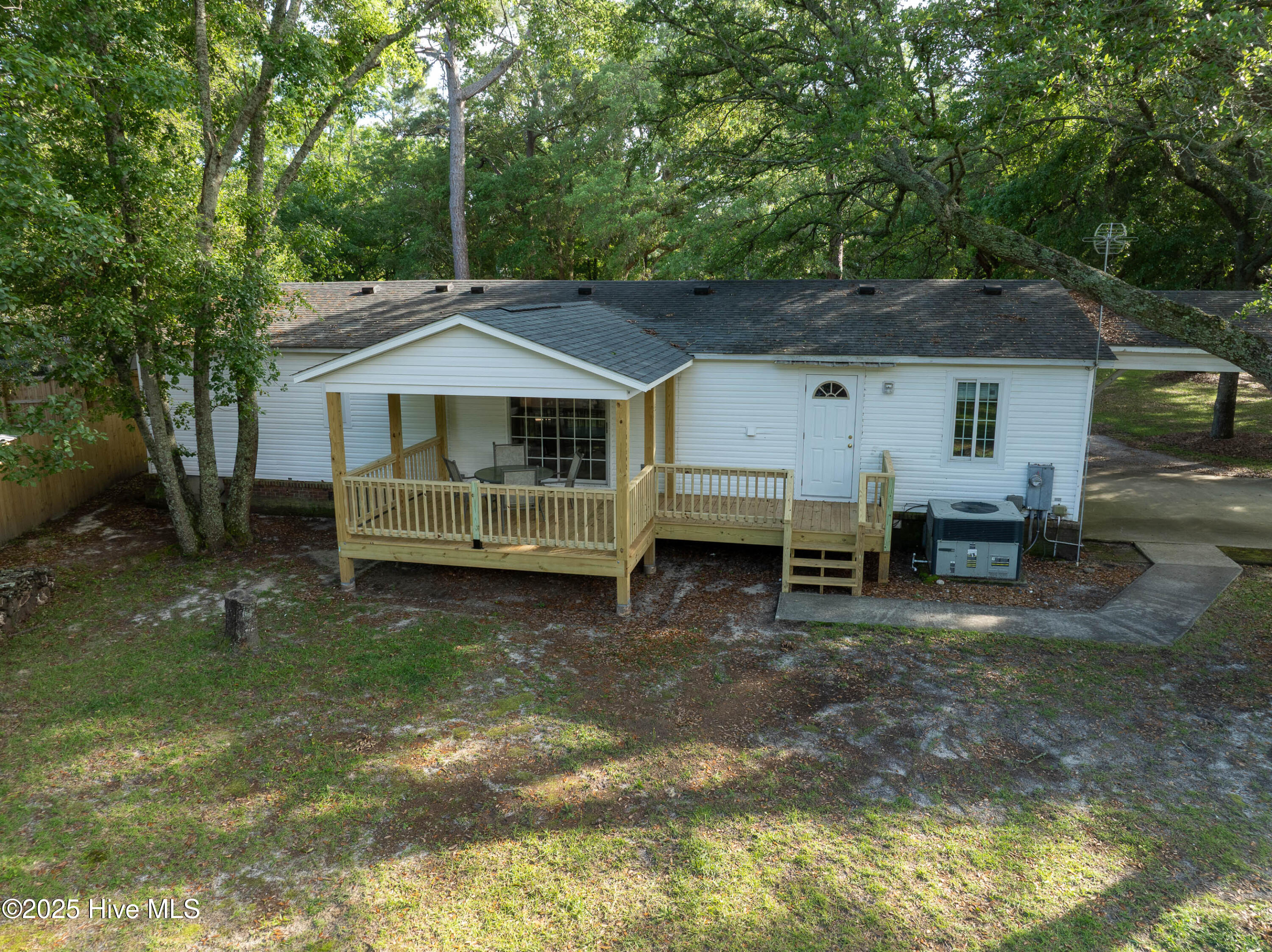 111 Cole Drive Property Photo