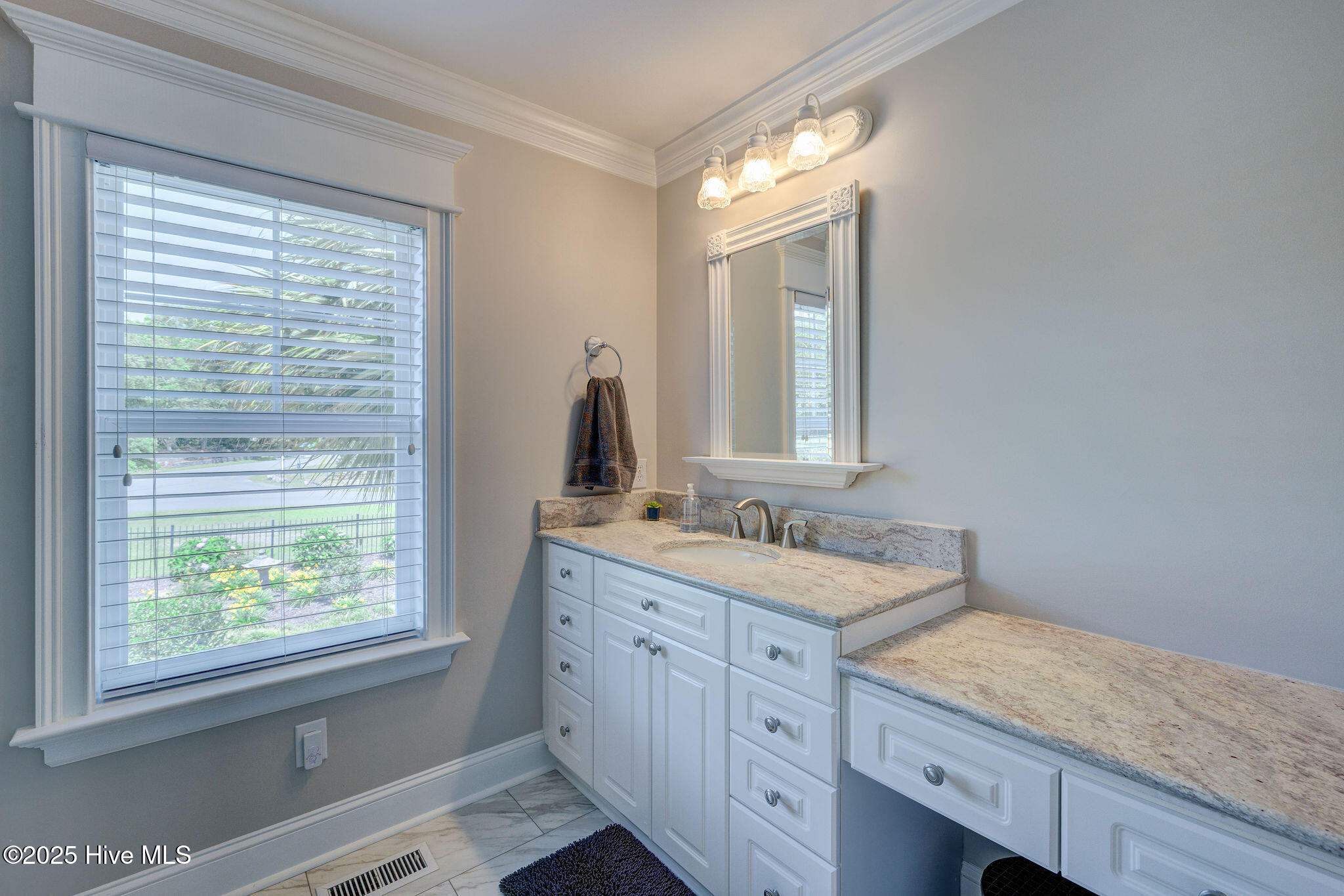 100 Dogwood Circle Property Photo 54