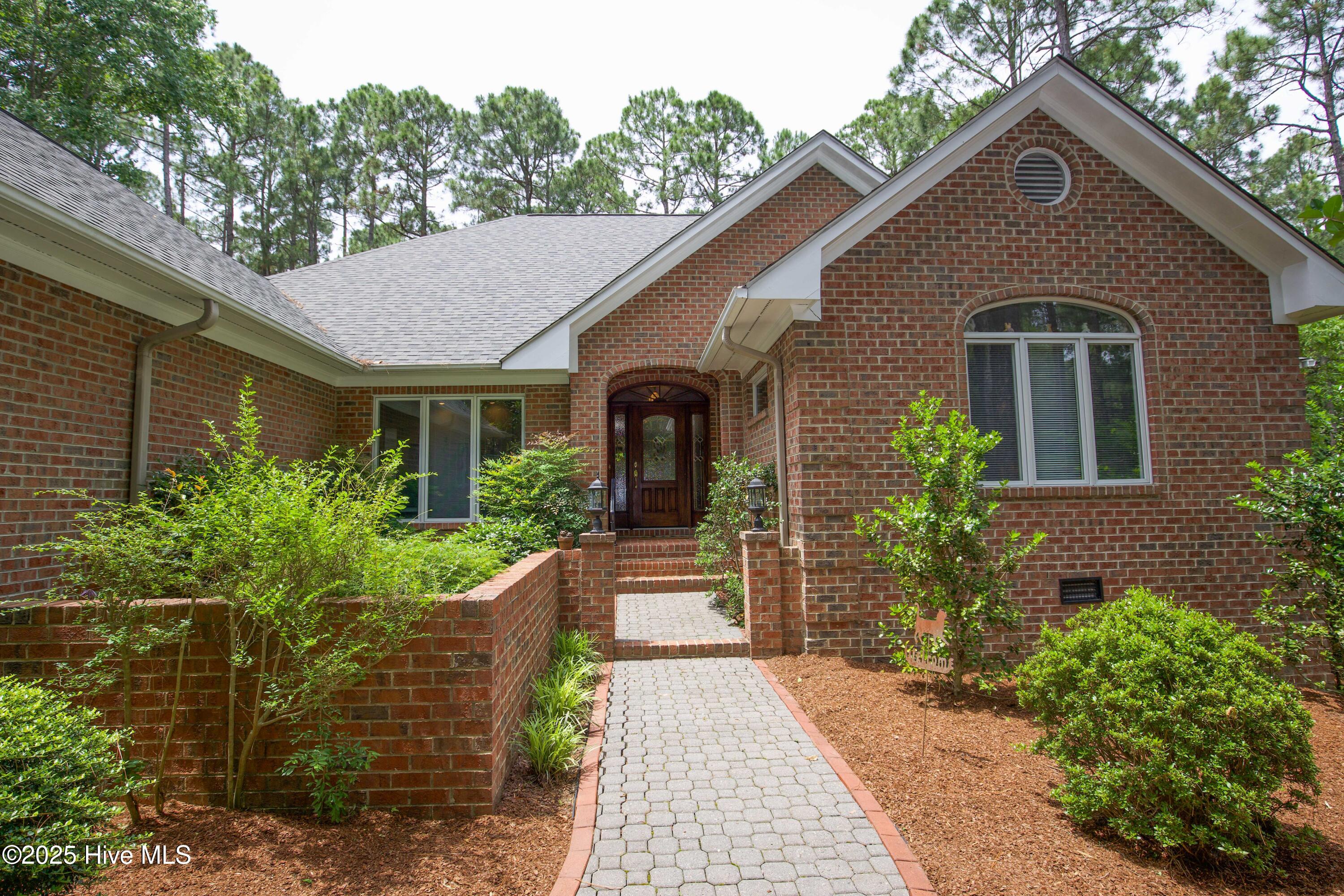17 Troon Drive Property Photo 1