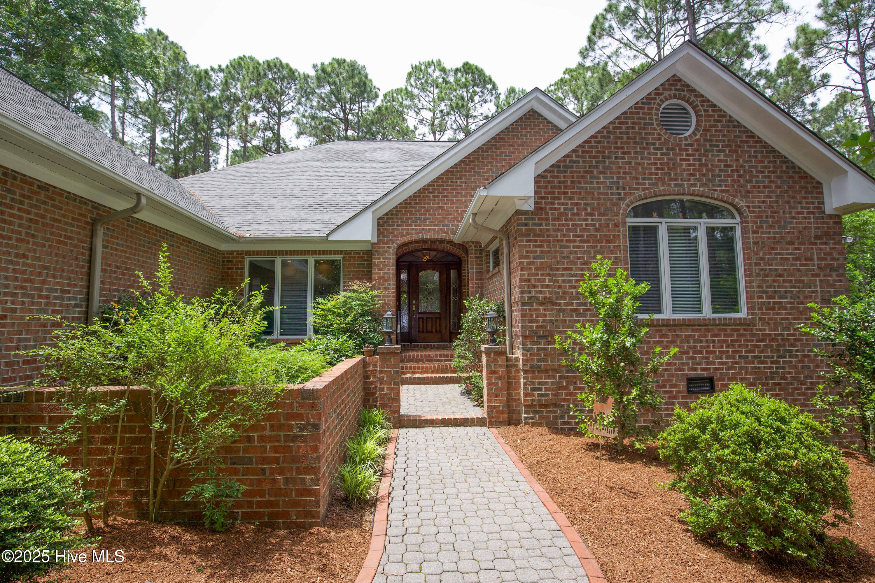 17 Troon Drive Property Photo 5