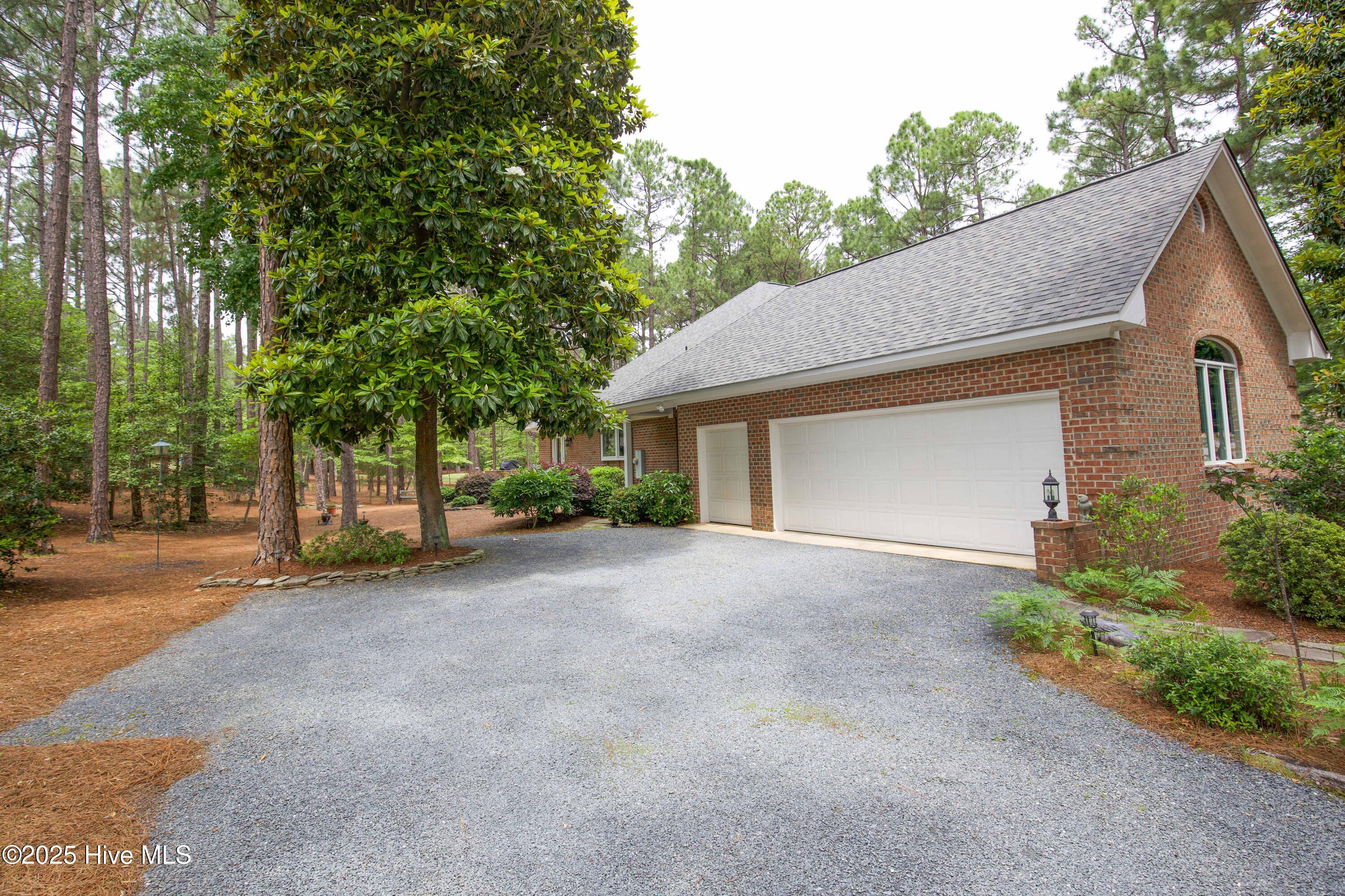 17 Troon Drive Property Photo 8