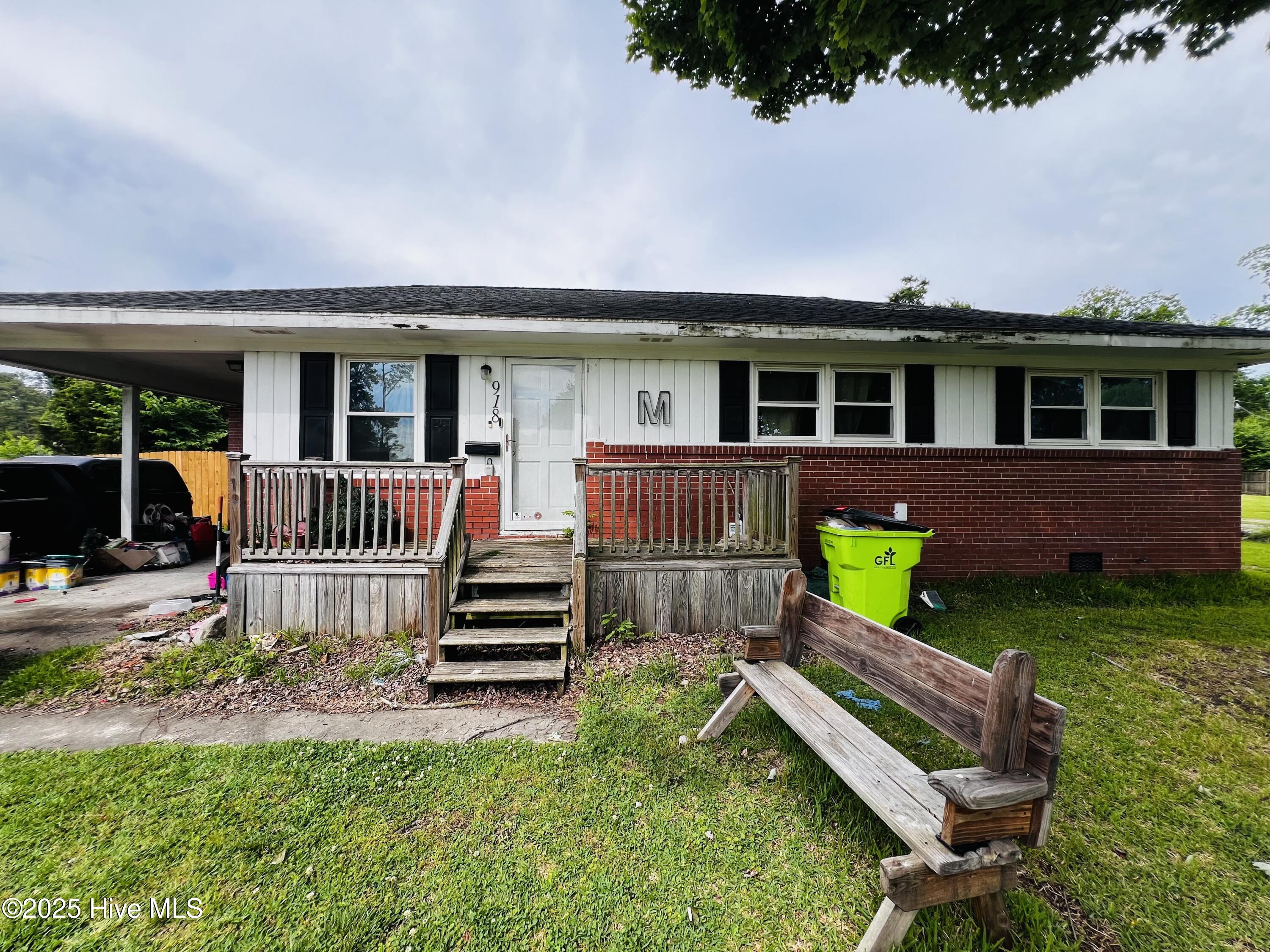 918 Greenfield Heights Boulevard Property Photo