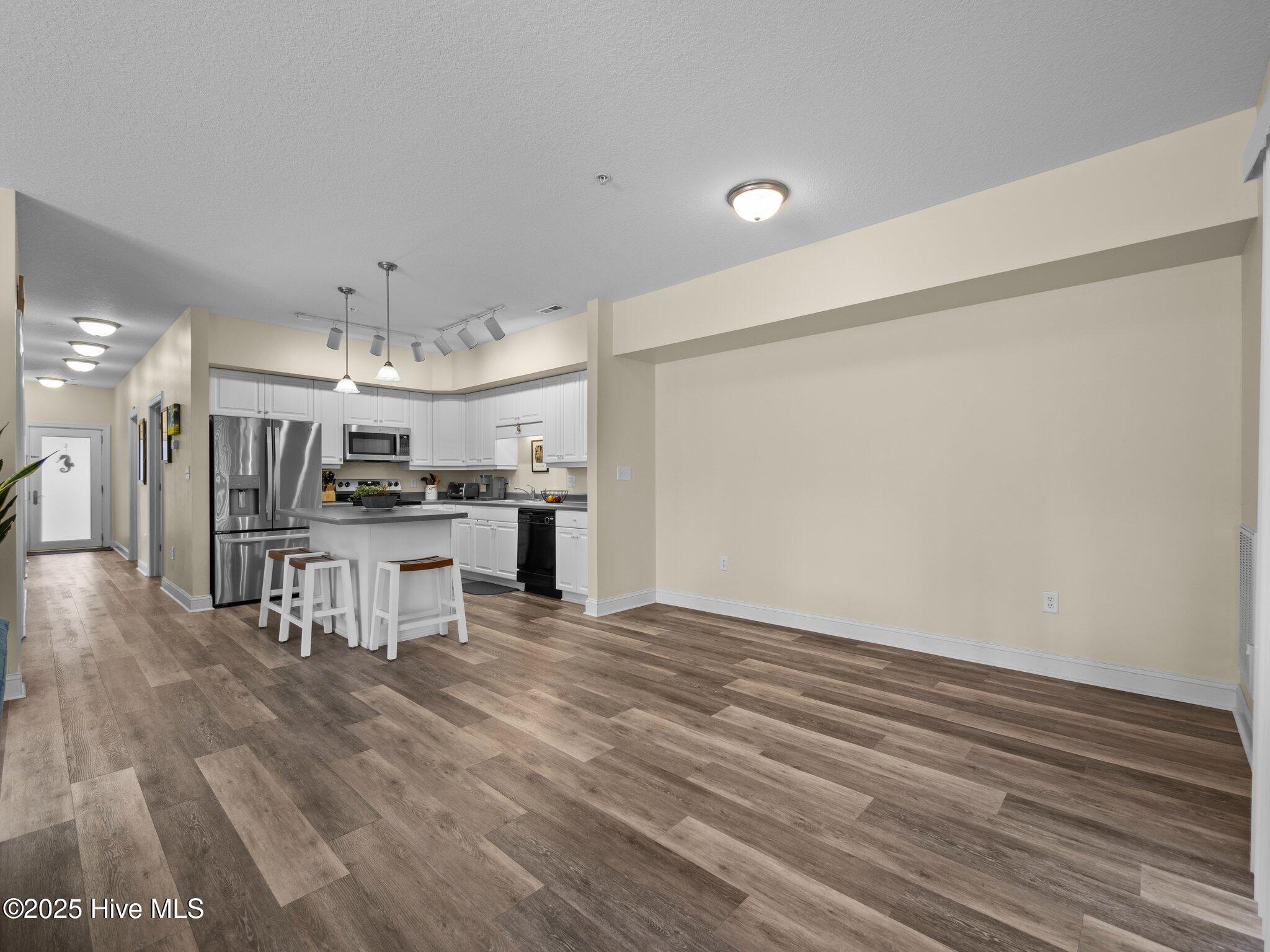 100 Lighthouse Lane B2 Property Photo 15