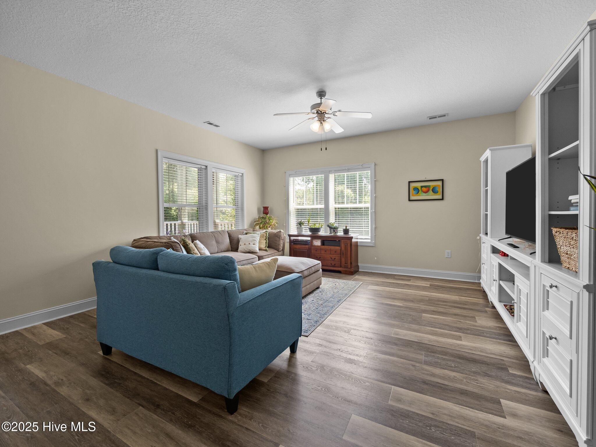 100 Lighthouse Lane B2 Property Photo 21