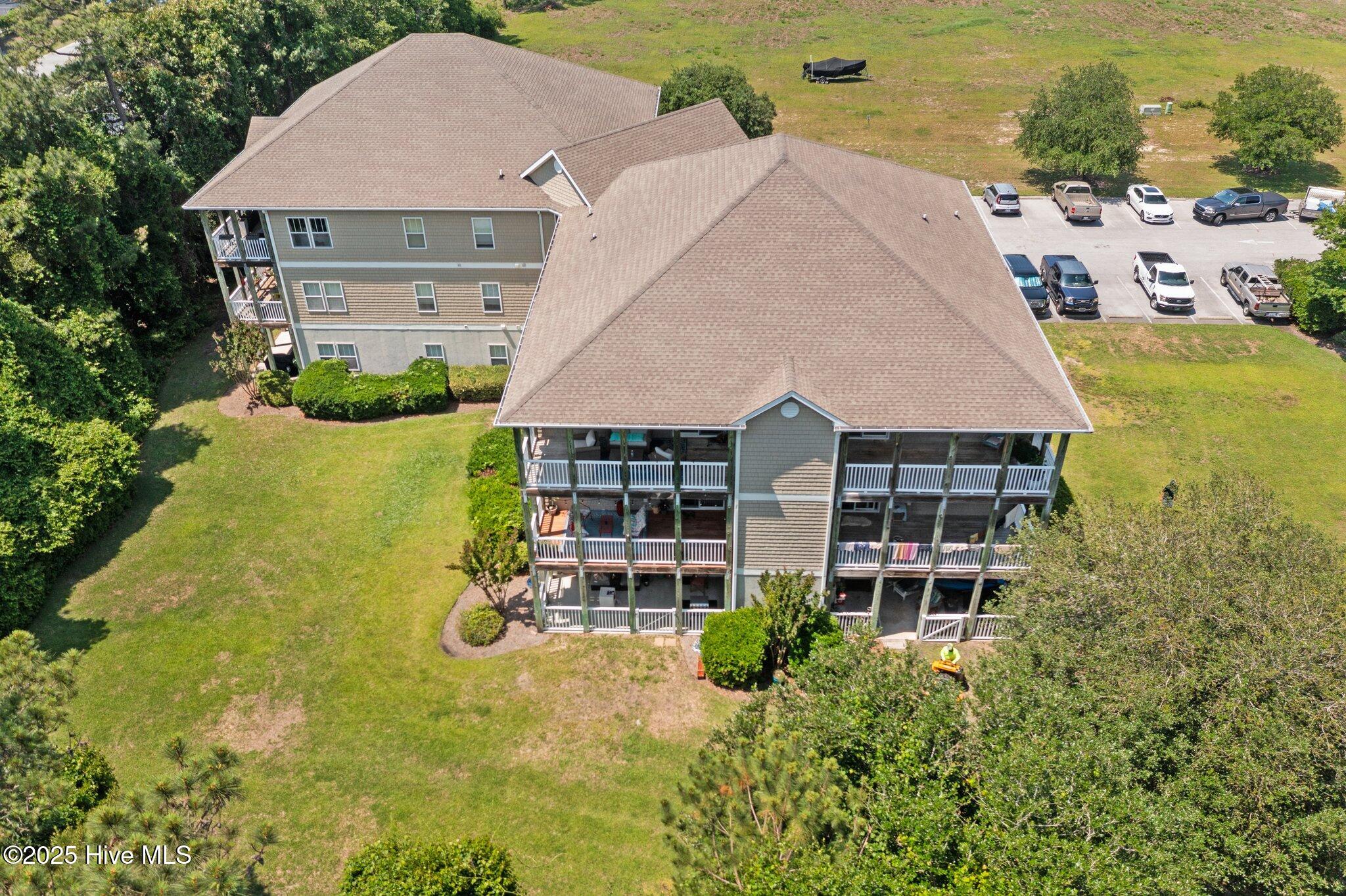 100 Lighthouse Lane B2 Property Photo 45