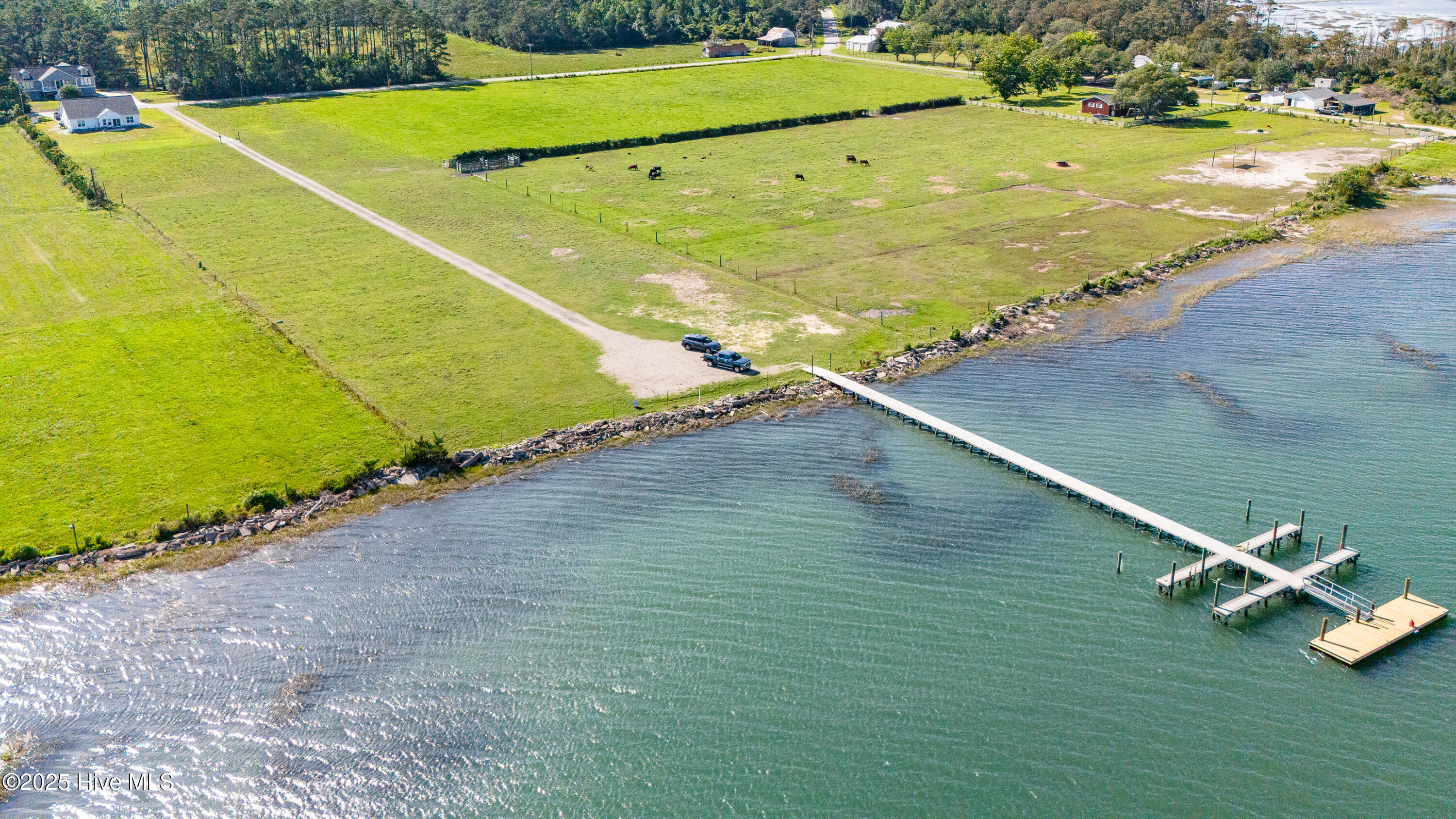 964 Country Club Road Property Photo 24