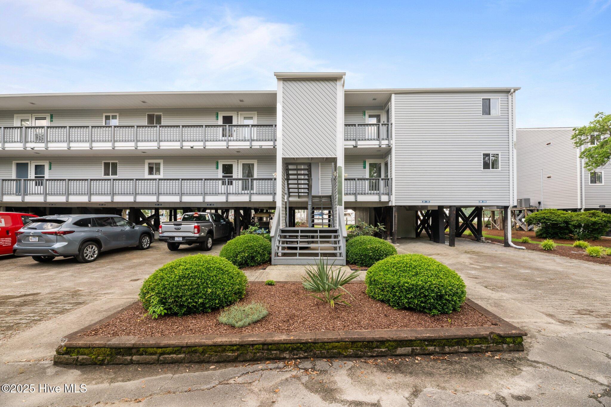2201 Harbourside Drive Property Photo