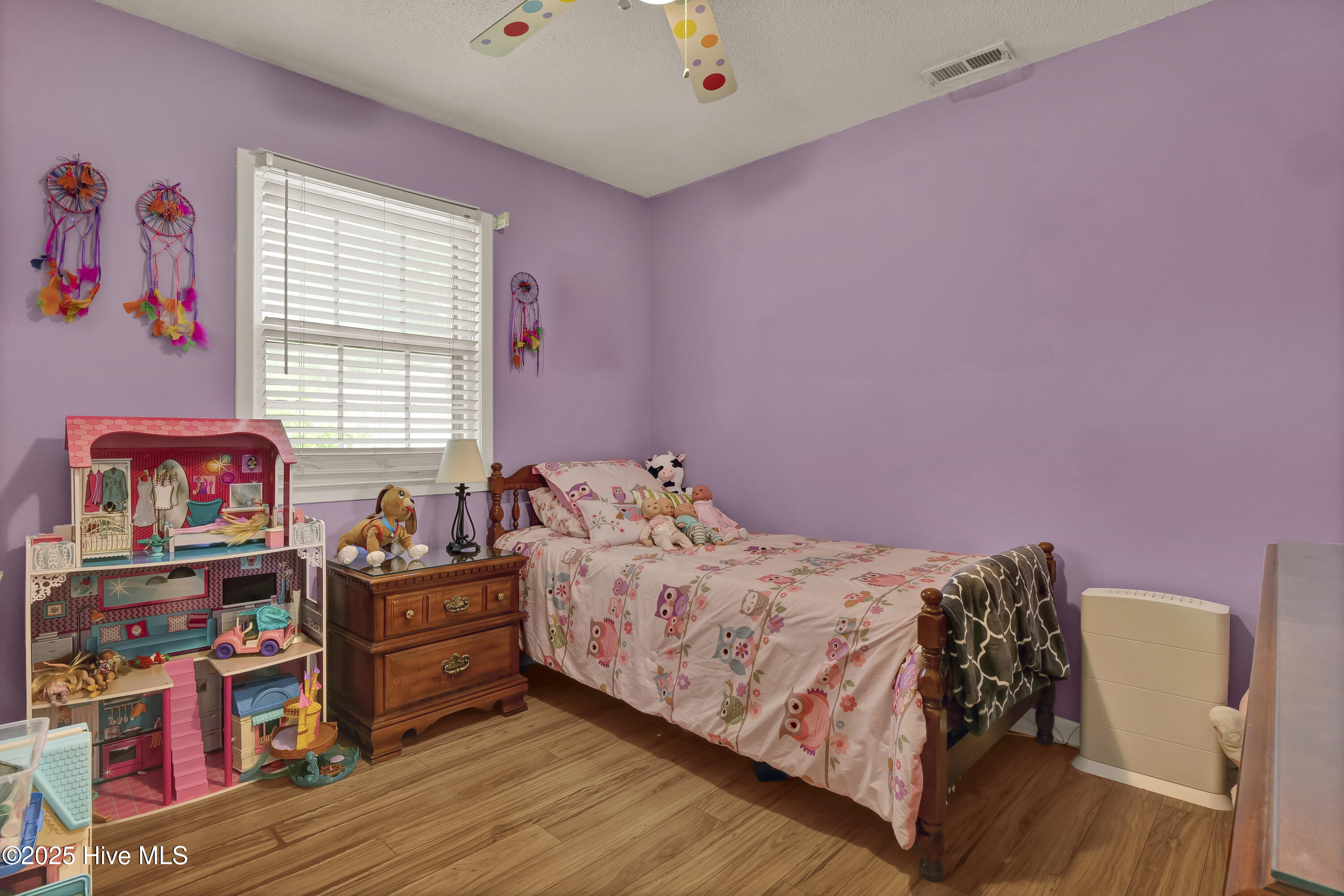 5325 Lord Tennyson Road Property Photo 14