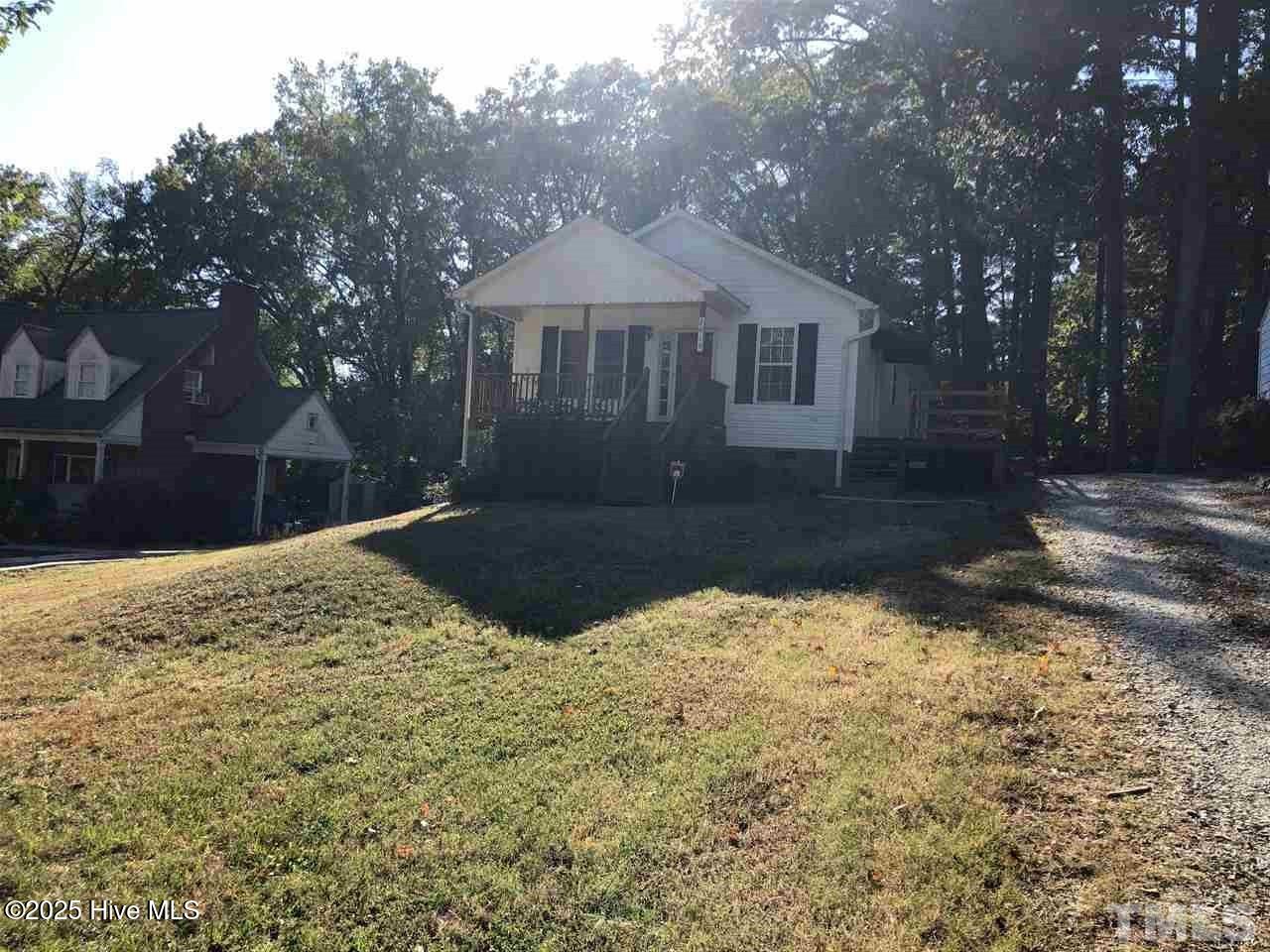 2615 Farthing Street Property Photo