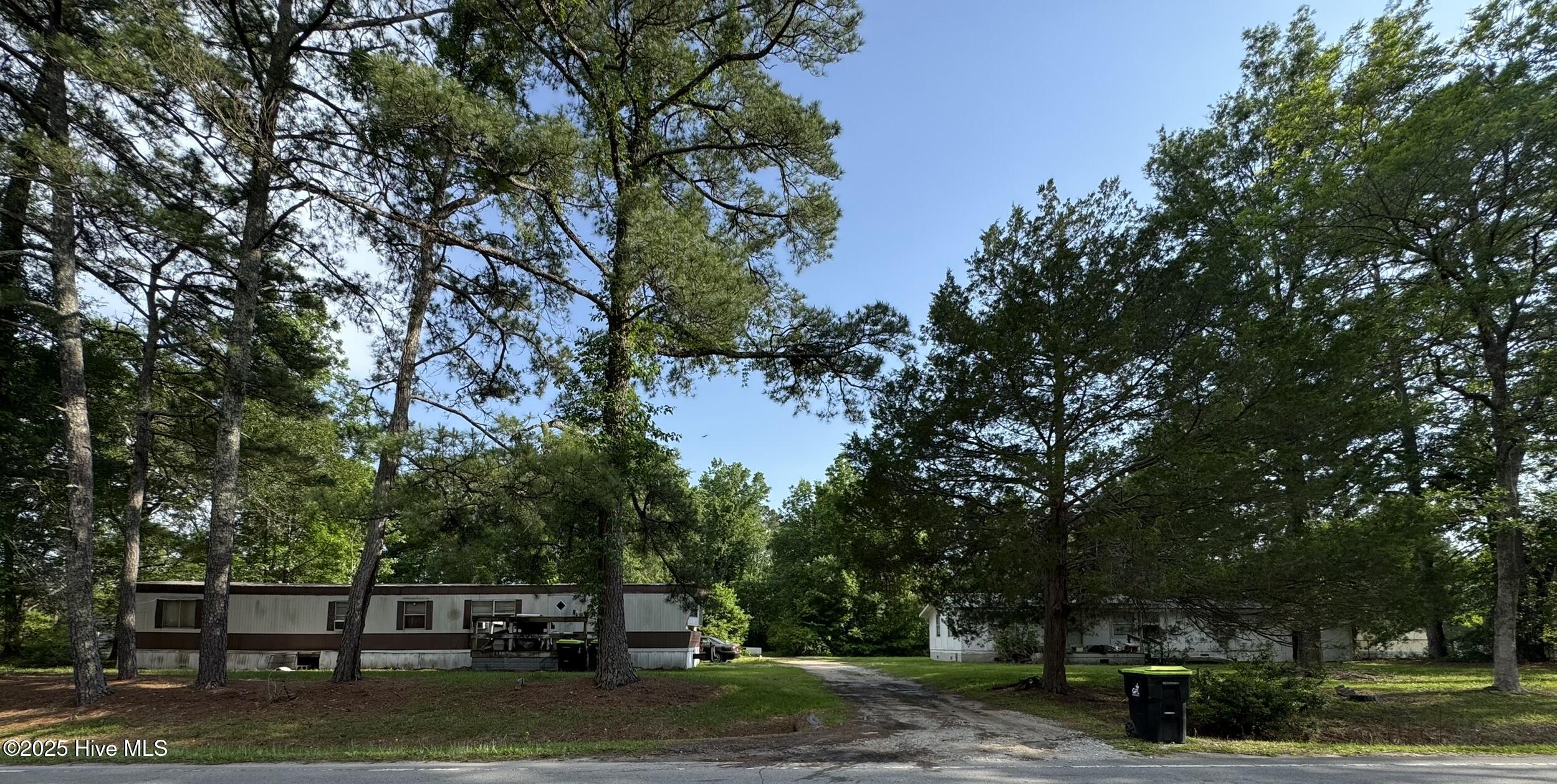 2073 Dawson Cabin Road Property Photo