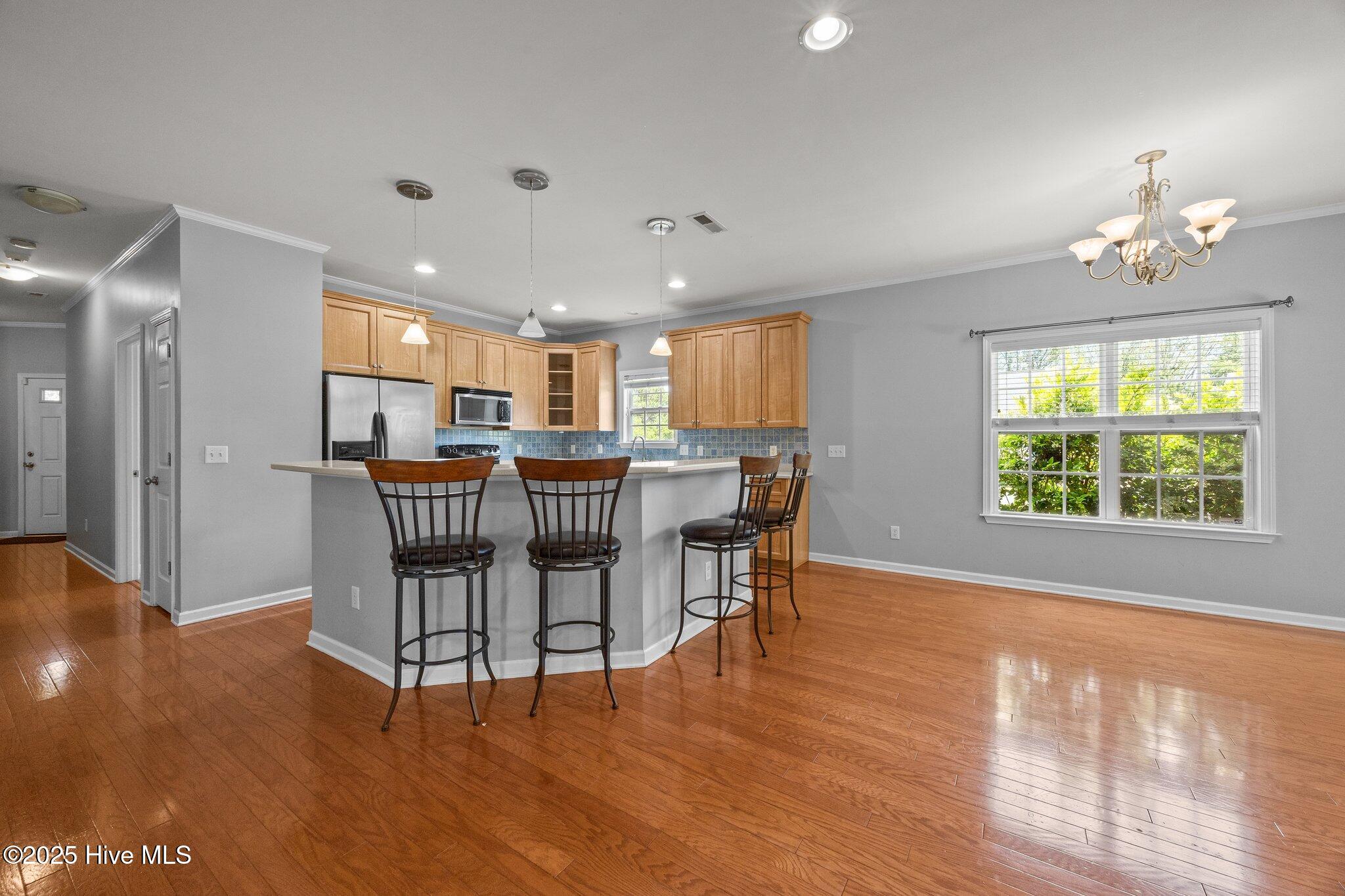 136 Leeward Lane Property Photo 11