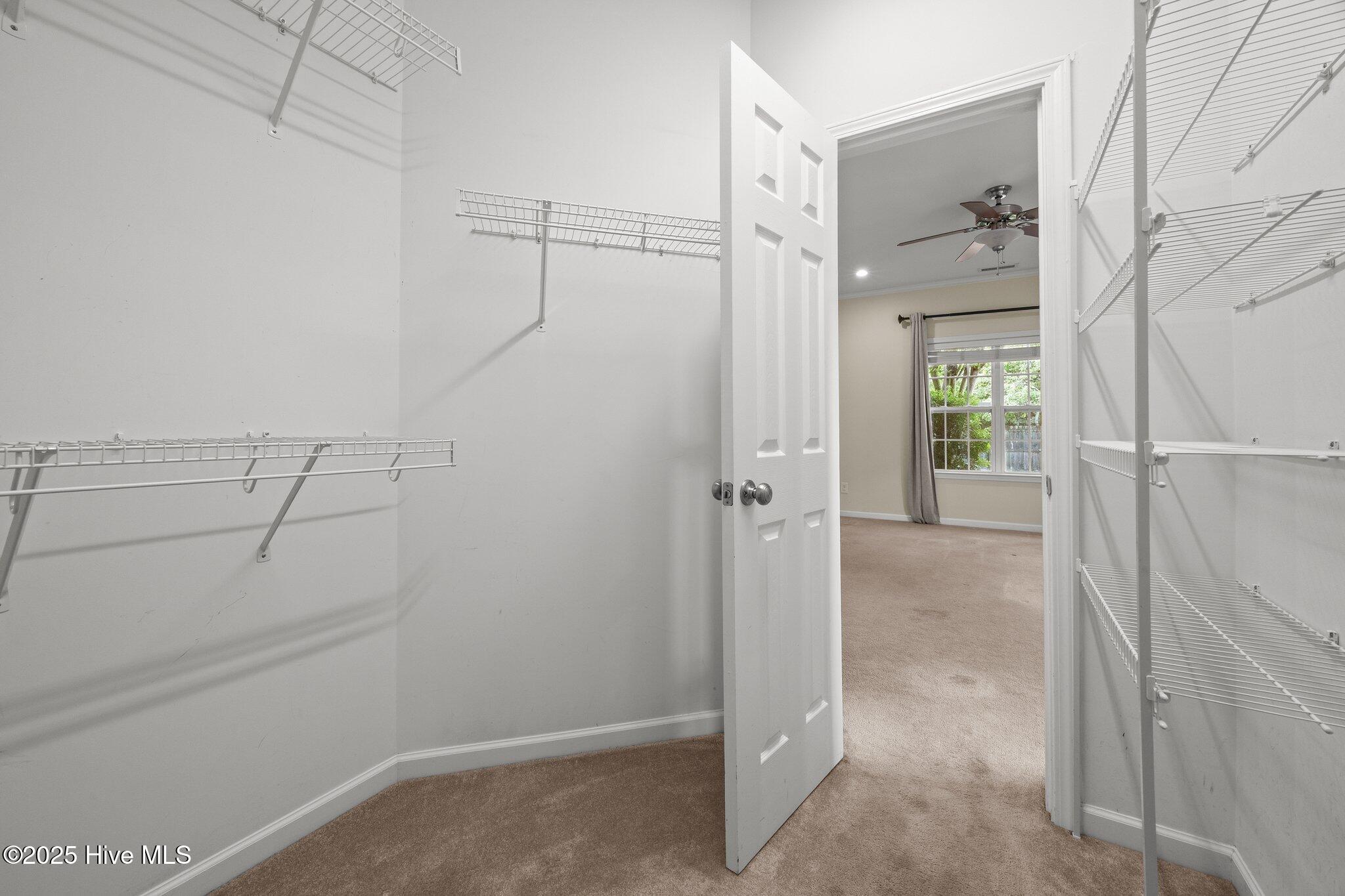 136 Leeward Lane Property Photo 23
