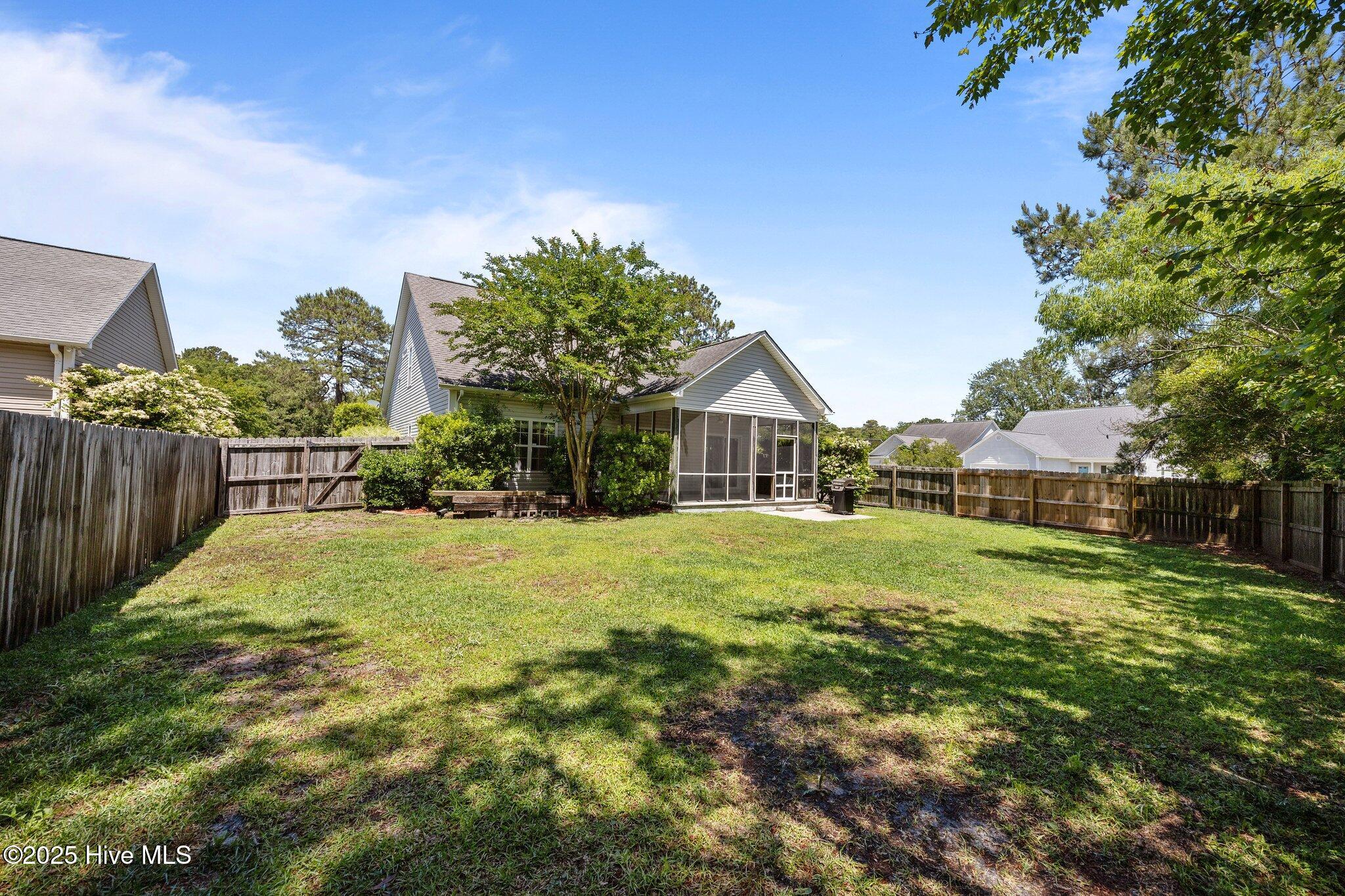 136 Leeward Lane Property Photo 41