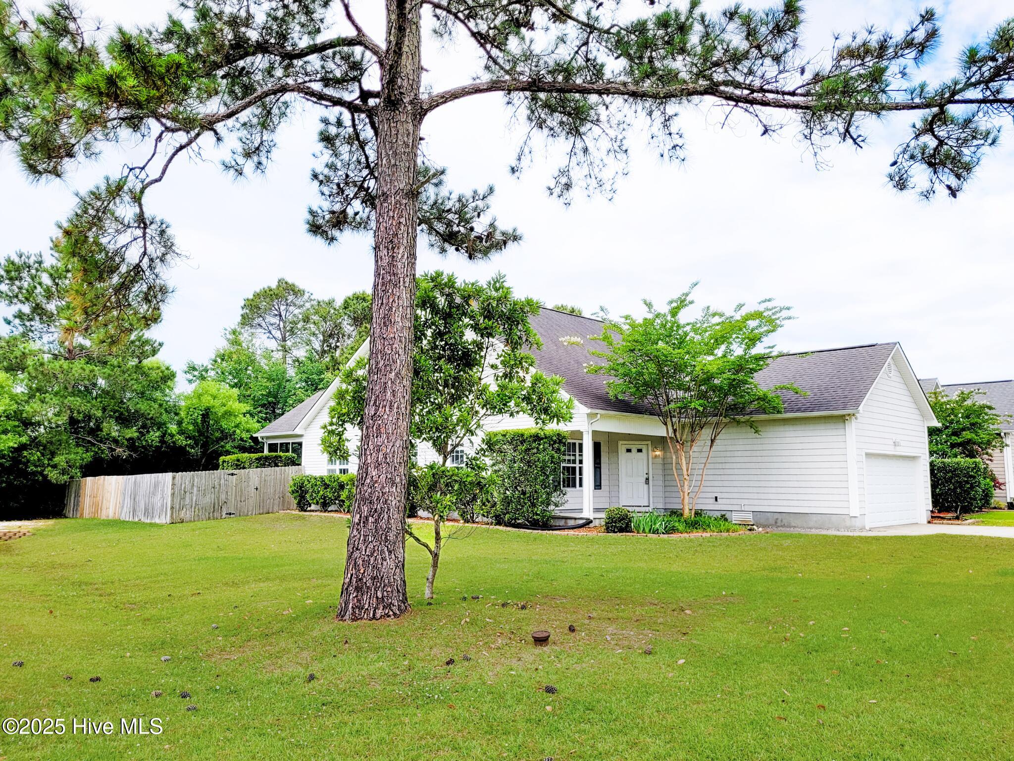 136 Leeward Lane Property Photo 44
