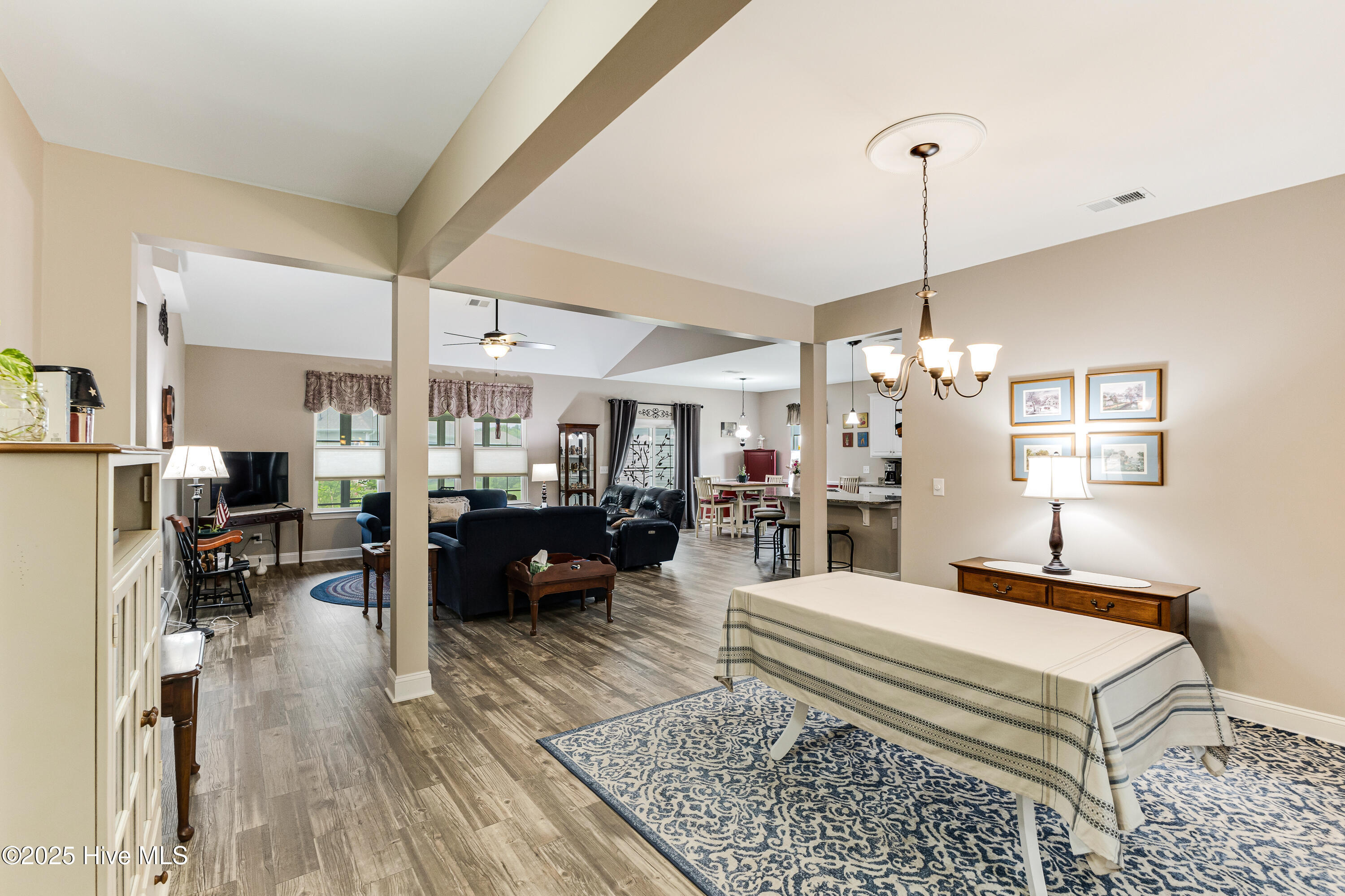 684 Marbella Court Property Photo 5