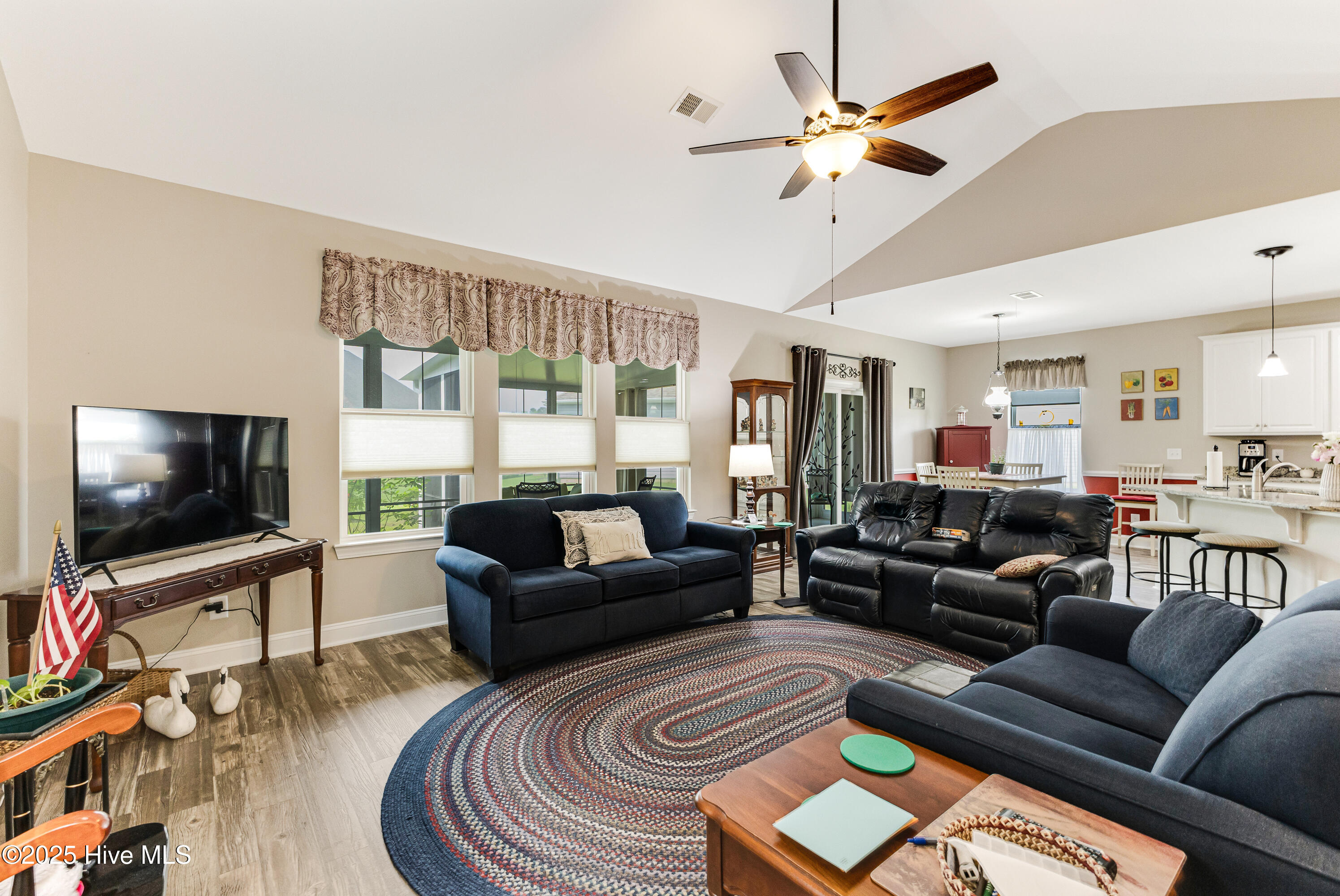 684 Marbella Court Property Photo 7