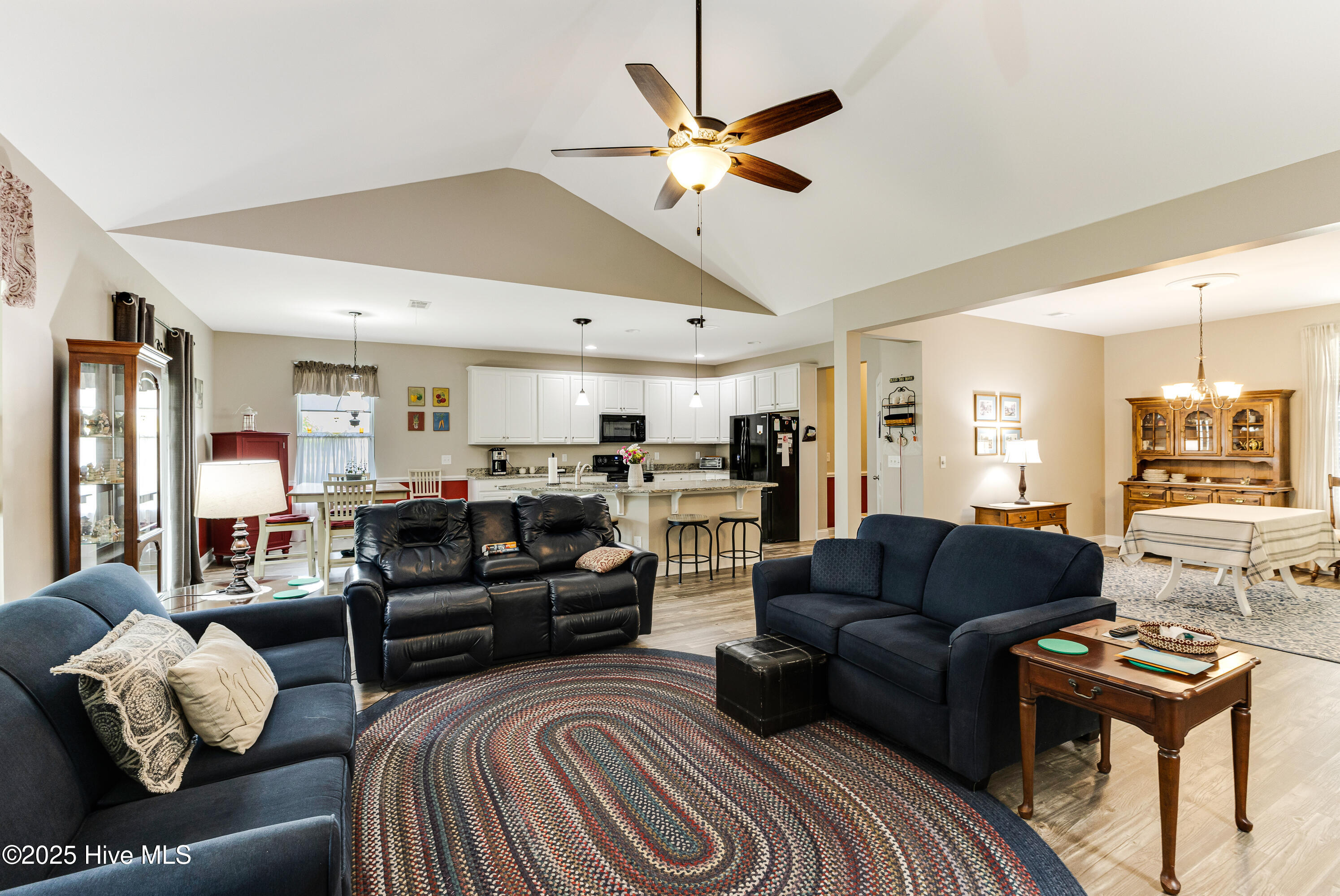 684 Marbella Court Property Photo 16