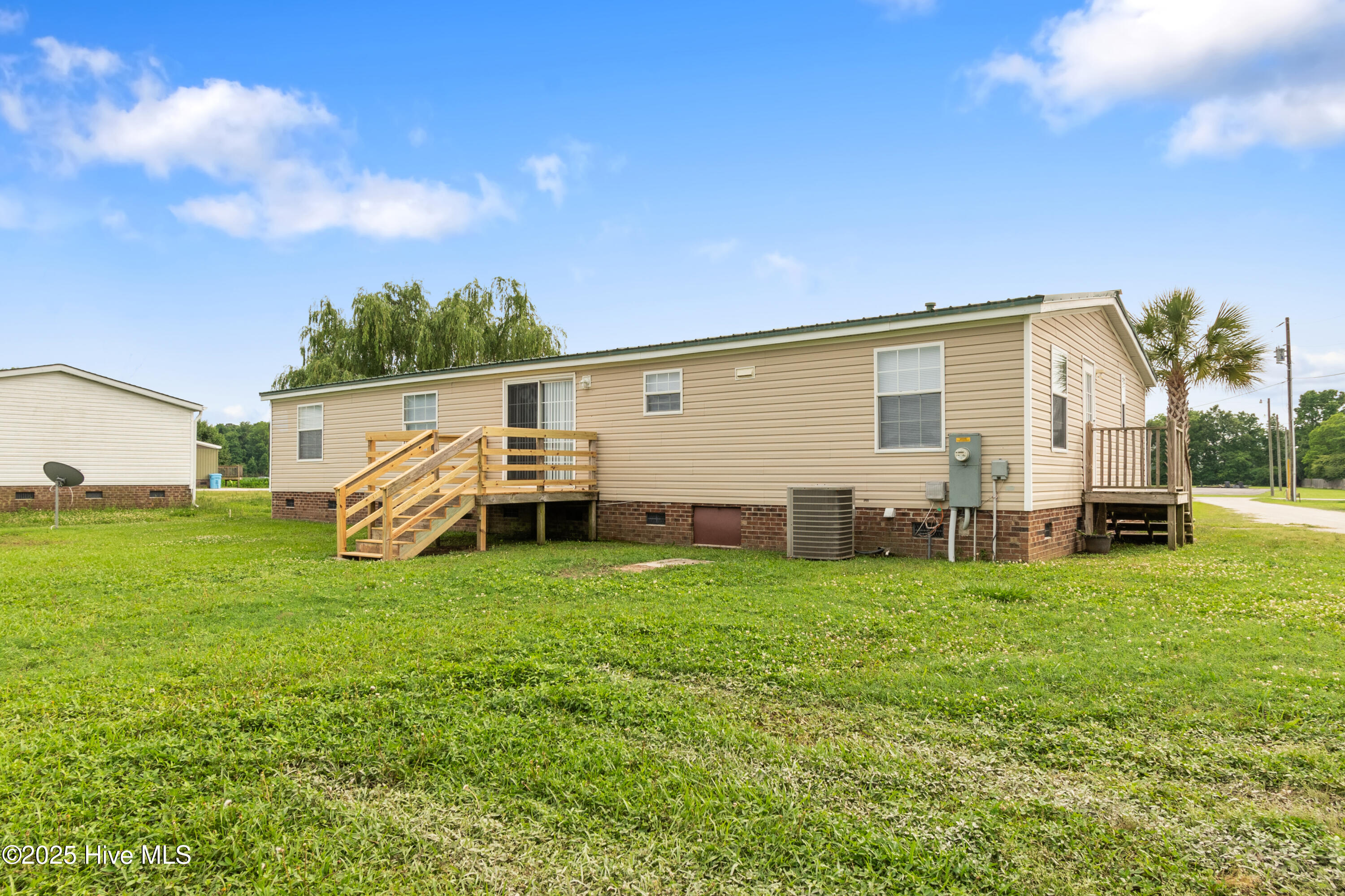 119 Life Boulevard Property Photo 7